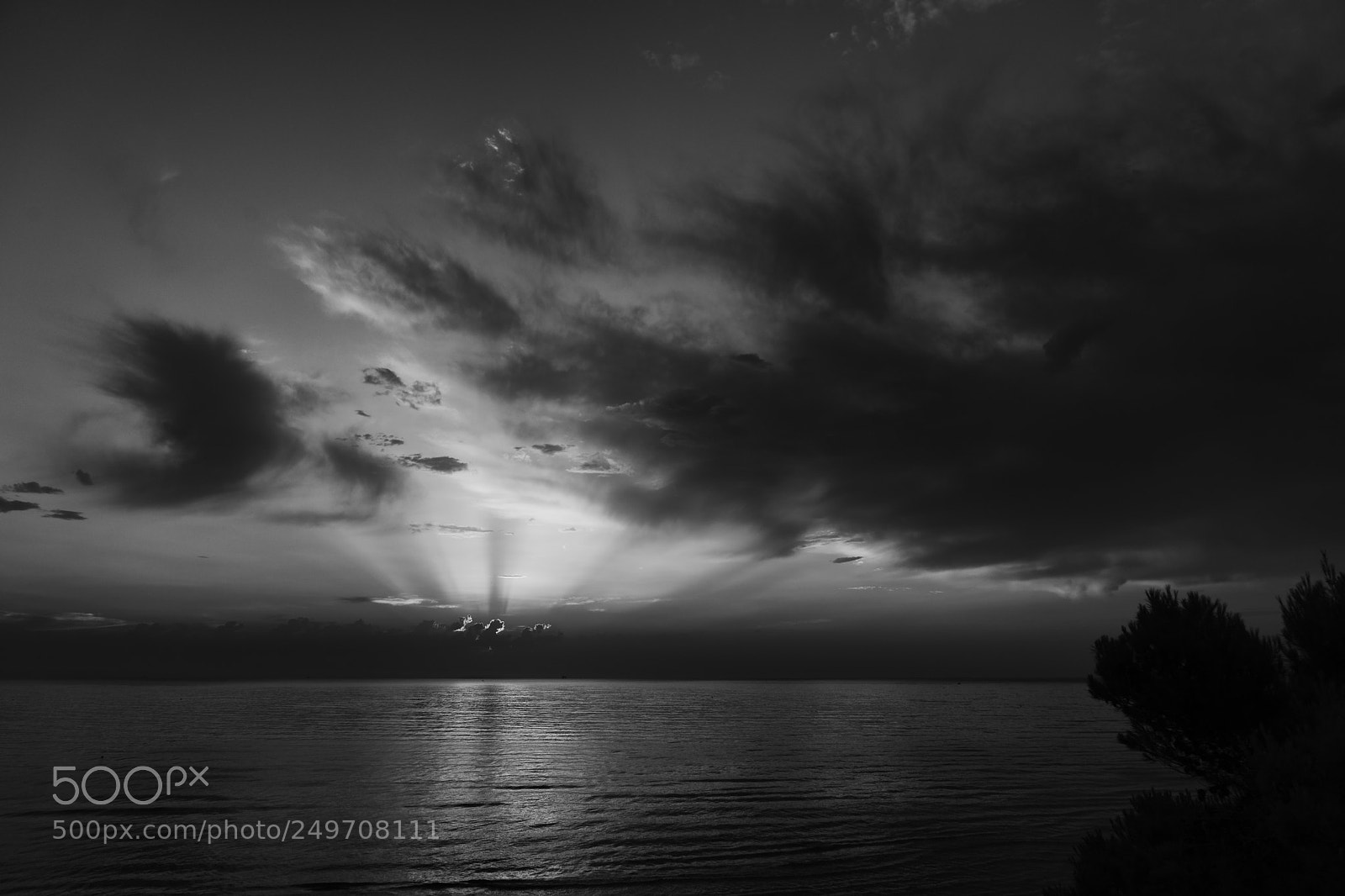 Sony a7 II sample photo. Dark dawn photography