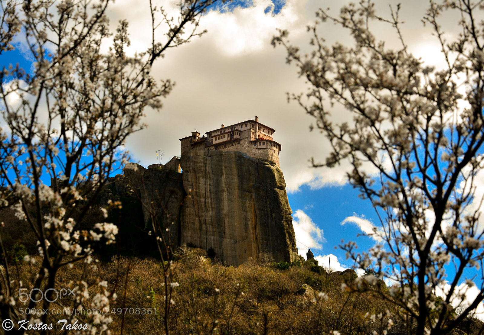 Nikon D5200 sample photo. The spring in the photography