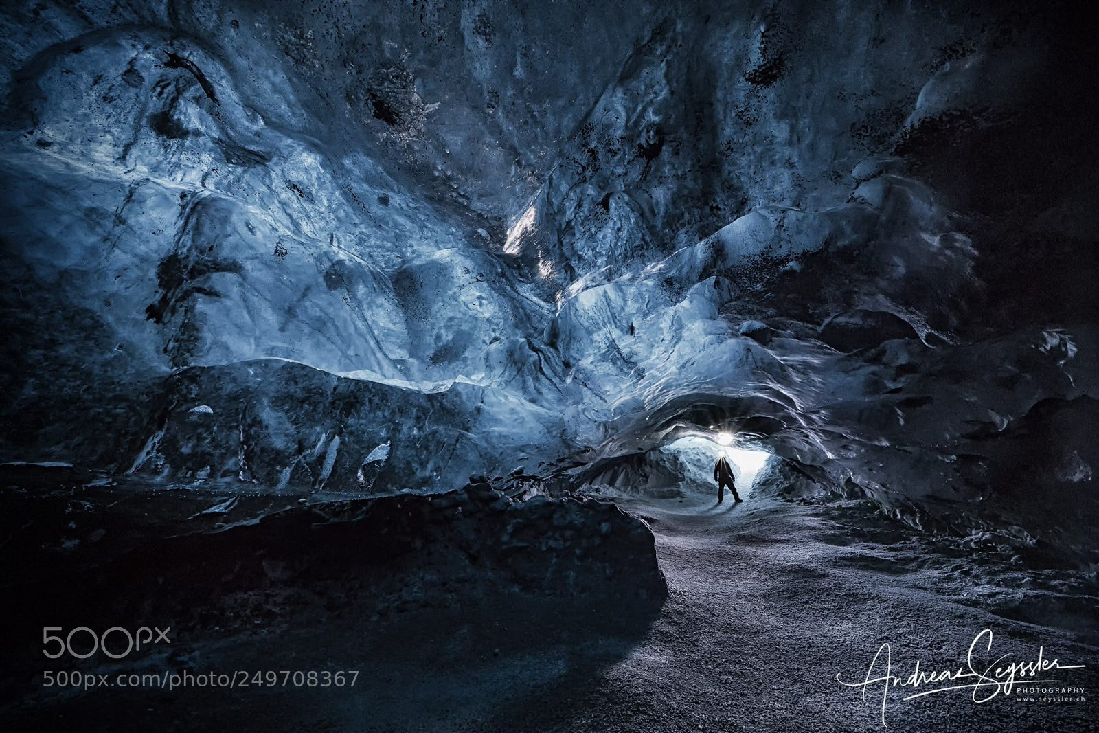 Canon EOS 5D Mark IV sample photo. Ice cave photography