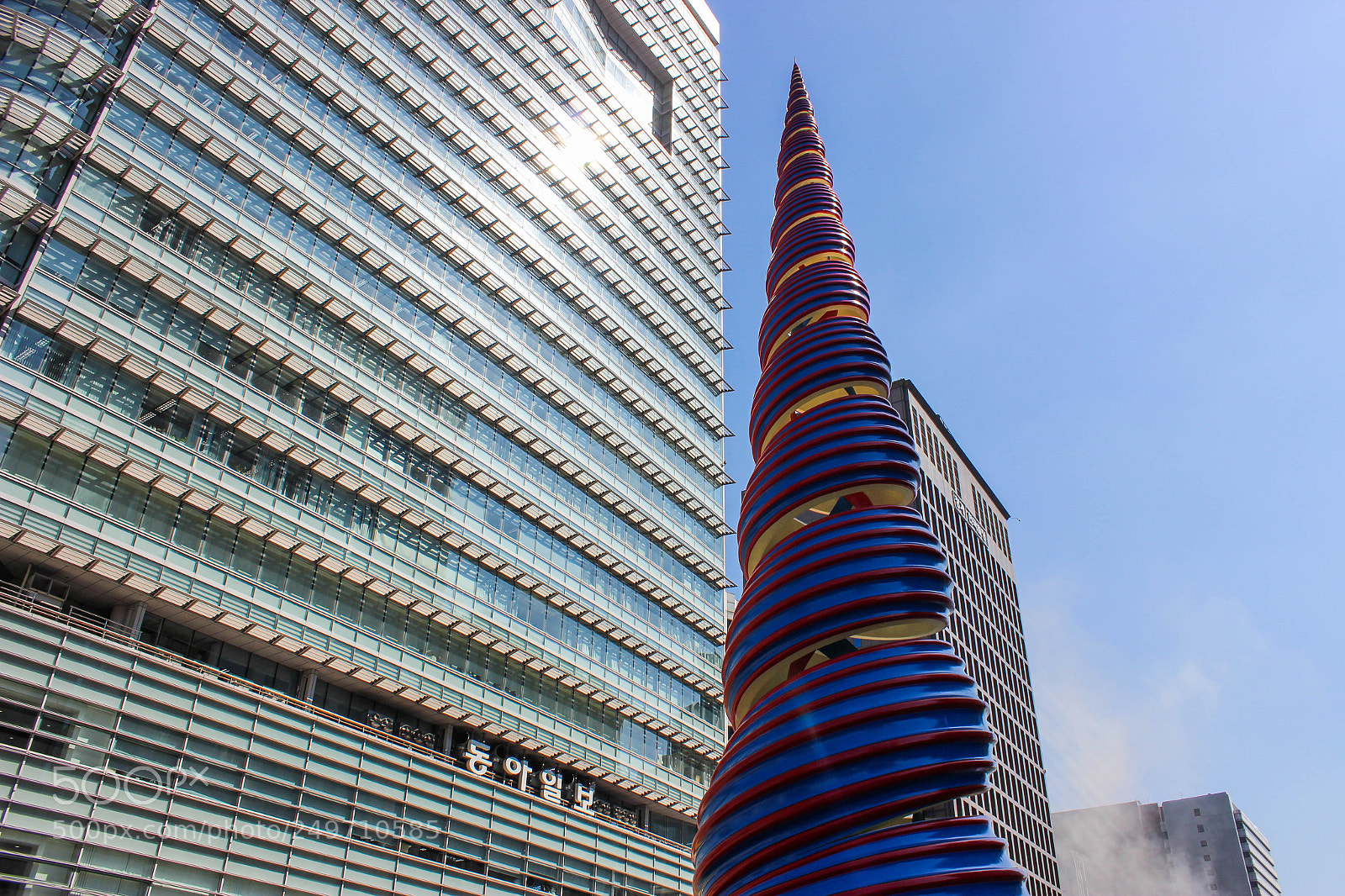 Canon EOS 600D (Rebel EOS T3i / EOS Kiss X5) sample photo. Cheonggyecheon sculpture photography