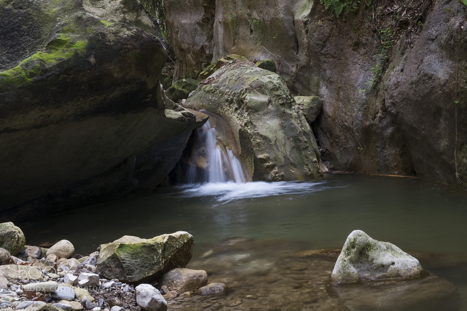 Fujifilm X-E1 sample photo. Waterfall in avakas gorge photography