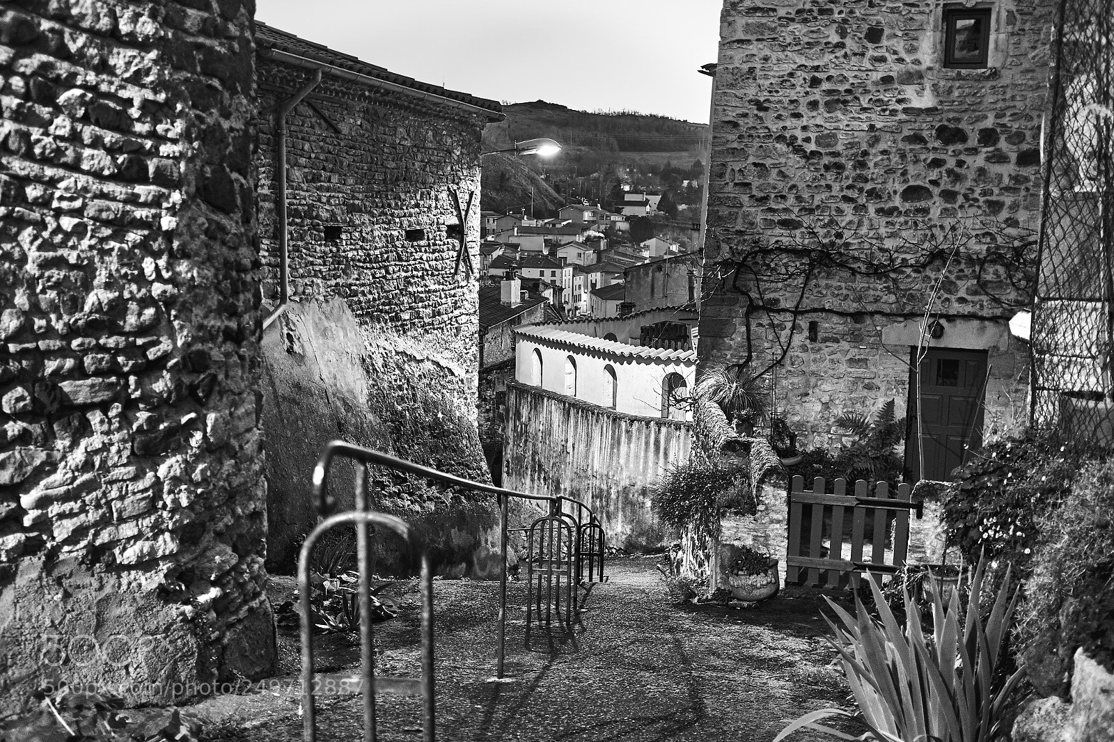 Fujifilm X100S sample photo. Une autre rue another photography