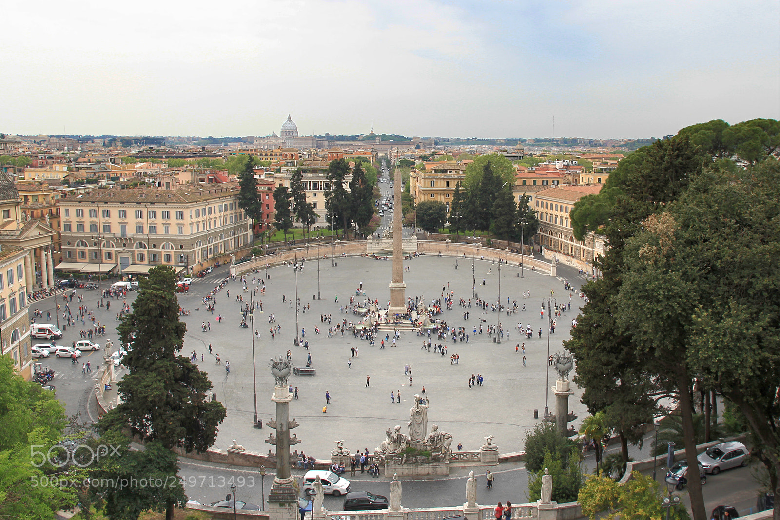 Canon EOS 550D (EOS Rebel T2i / EOS Kiss X4) sample photo. Piazza del popolo photography
