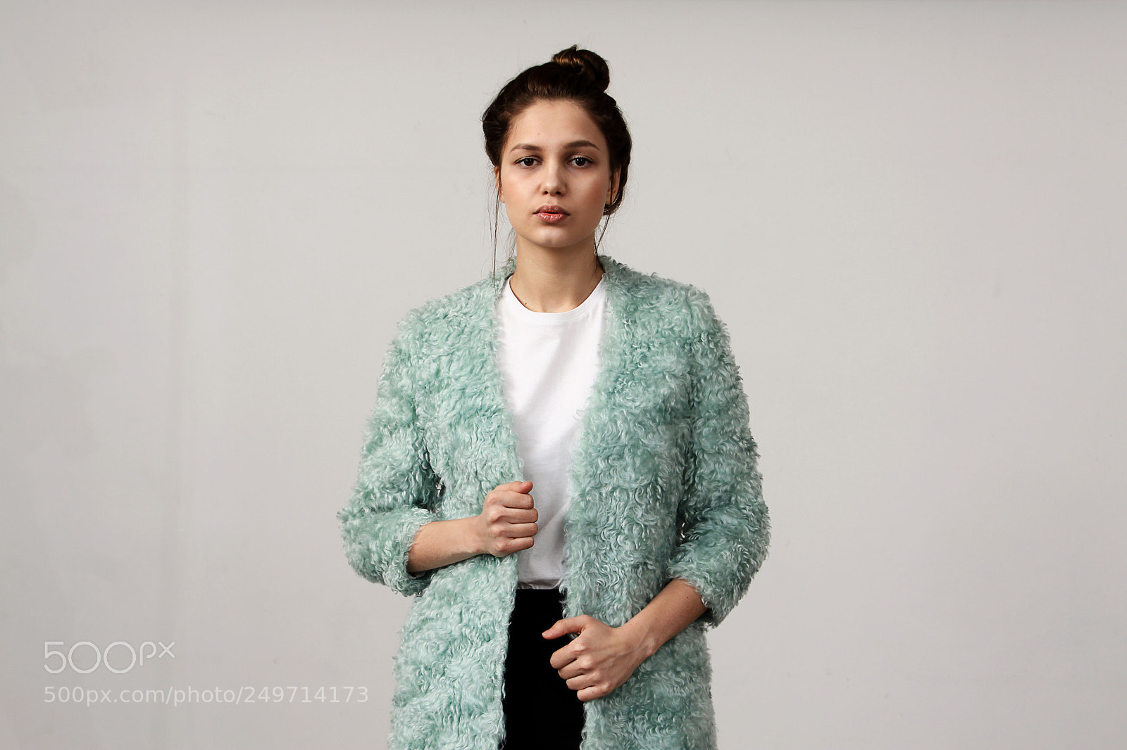 Canon EOS 50D sample photo. Mint coat photography