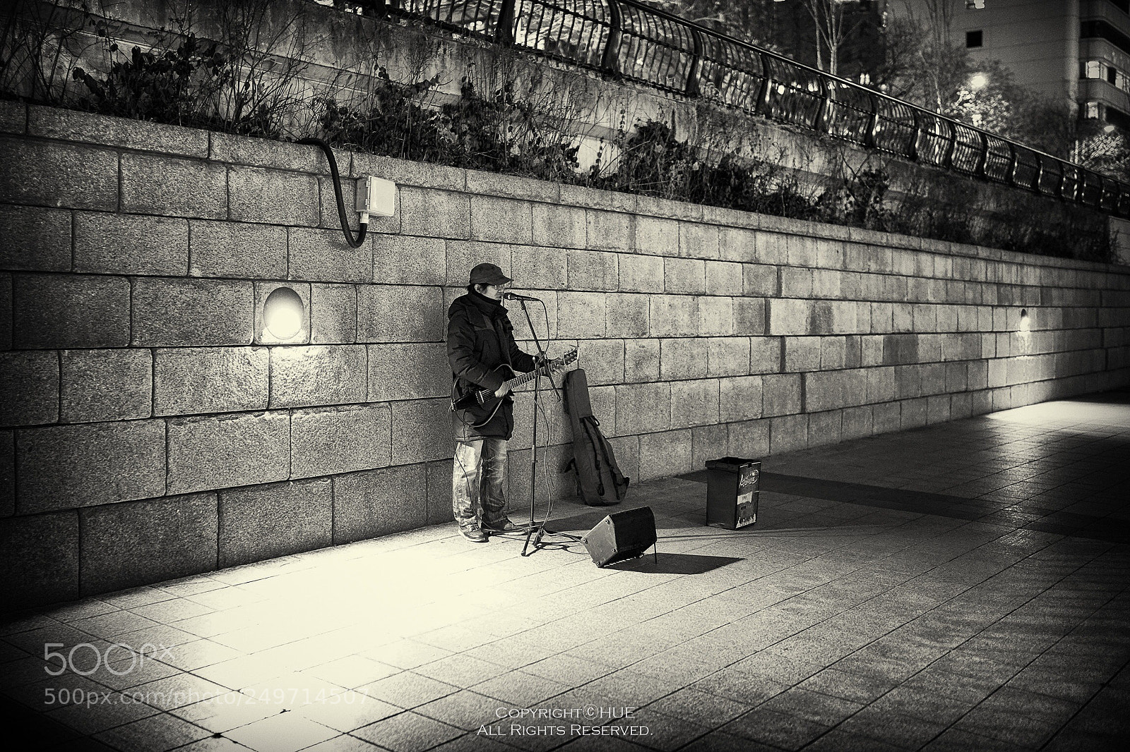 Sony a9 sample photo. A street singer photography
