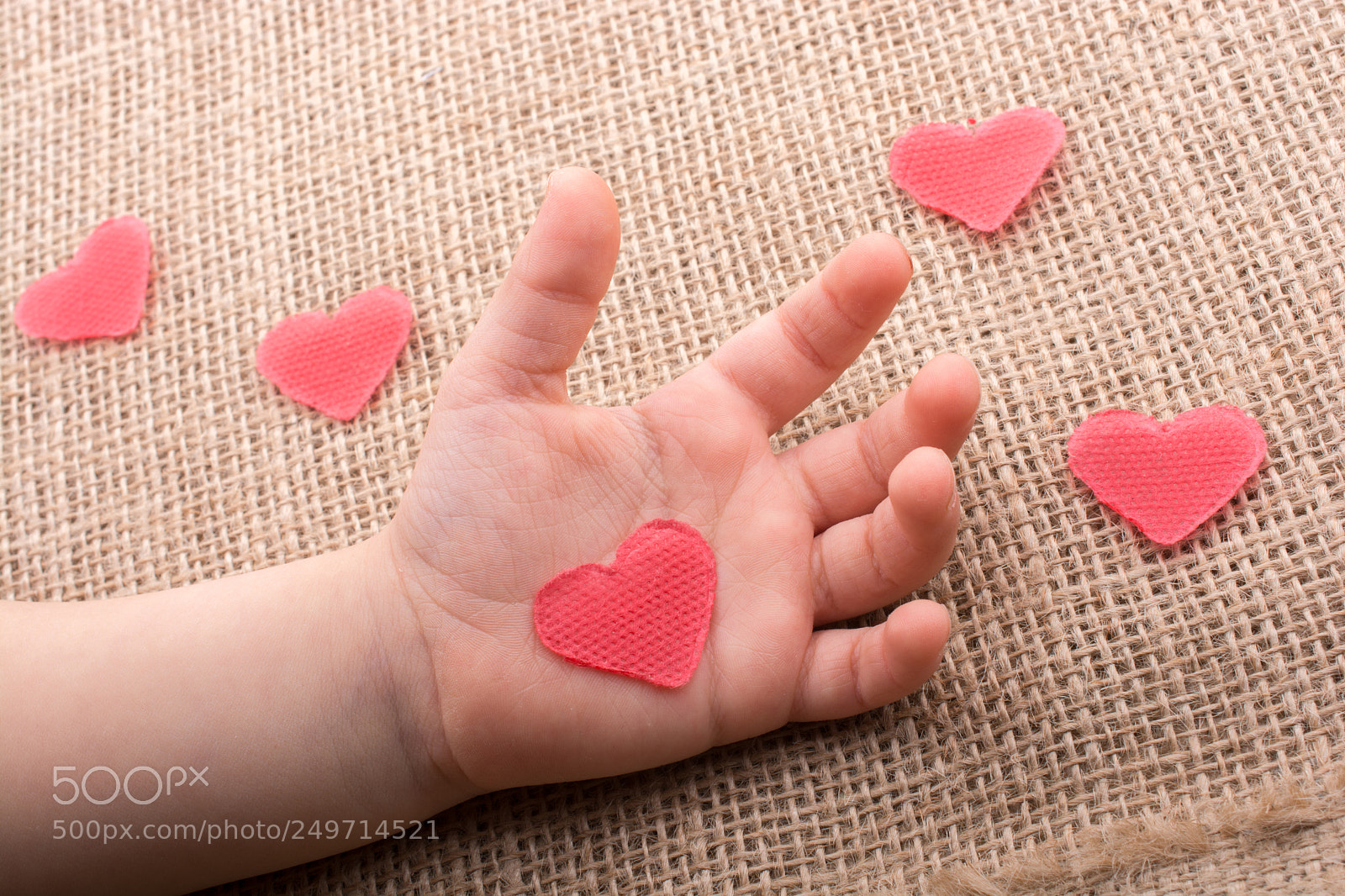 Nikon D7100 sample photo. Heart shaped object in photography