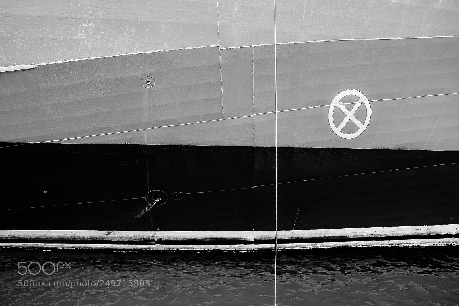Canon EOS 500D (EOS Rebel T1i / EOS Kiss X3) sample photo. Lines and circles photography