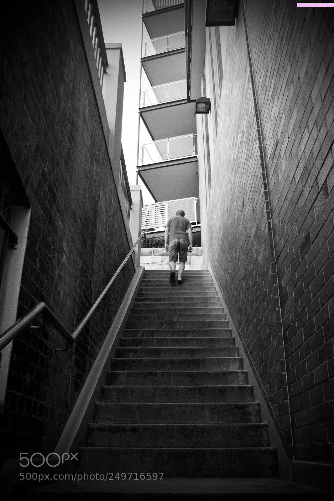 Canon EOS 700D (EOS Rebel T5i / EOS Kiss X7i) sample photo. Stairs in sydney photography