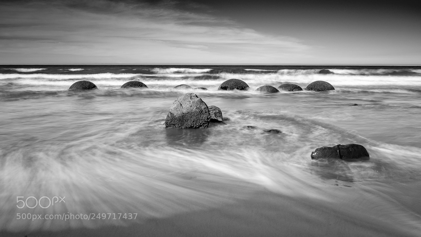 Sony a9 sample photo. Moeraki boulders b/w photography