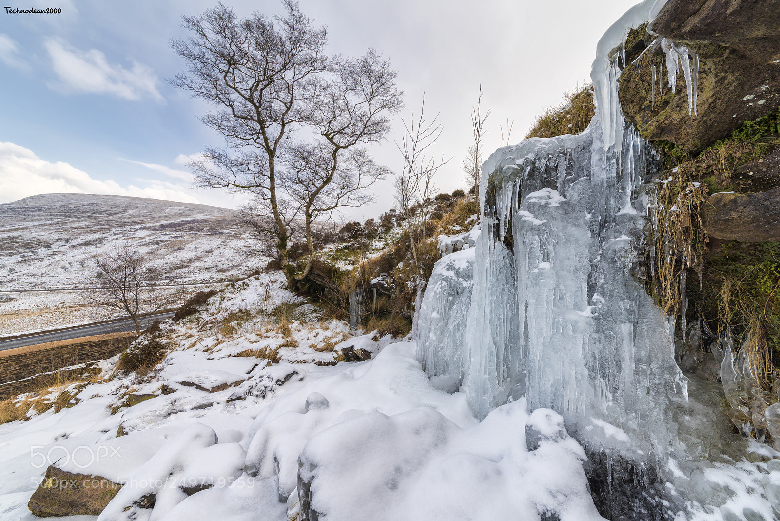Nikon D810 sample photo. Brecon frozen waterfall photography