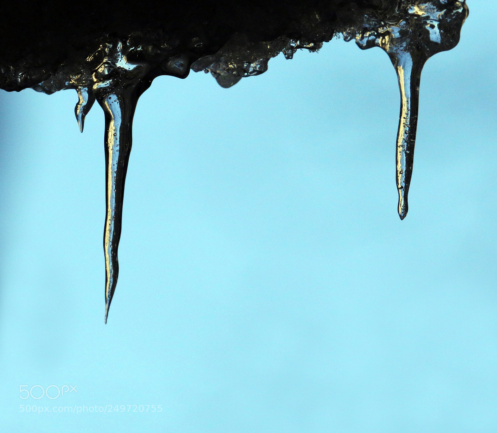 Canon EOS 7D Mark II sample photo. Icicle photography