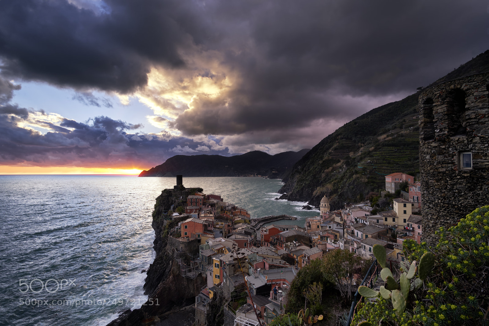 Fujifilm X-T20 sample photo. Vernazza photography