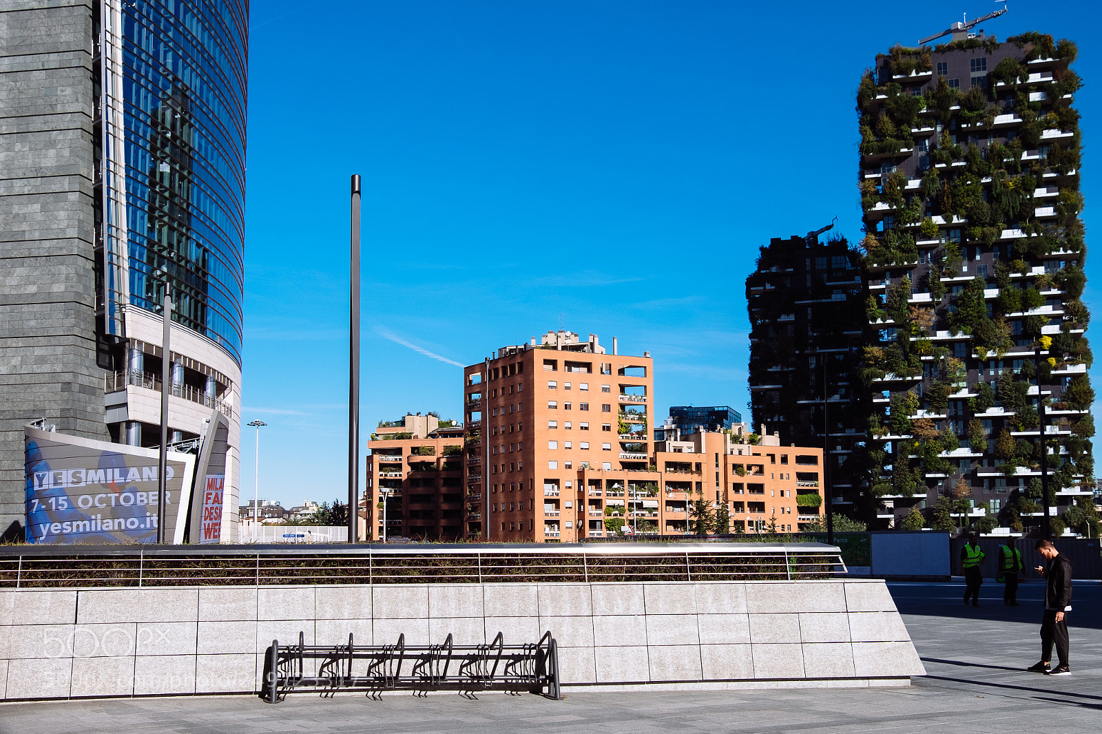 Fujifilm X-T1 sample photo. Saturday morning photography