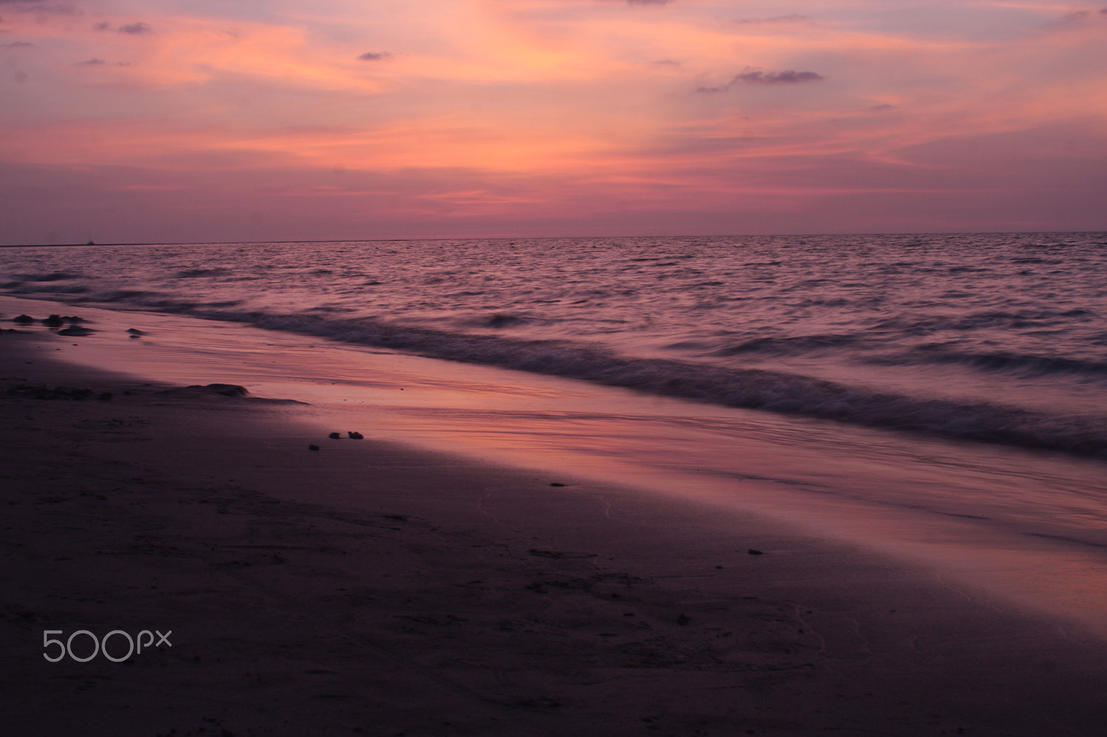 Canon EOS 40D sample photo. Sunset at naiyang beach, phuket photography