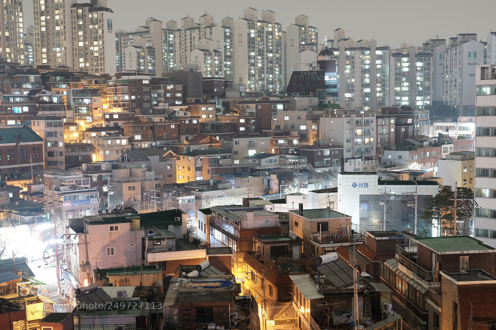 Fujifilm X-T2 sample photo. Old town in seoul photography