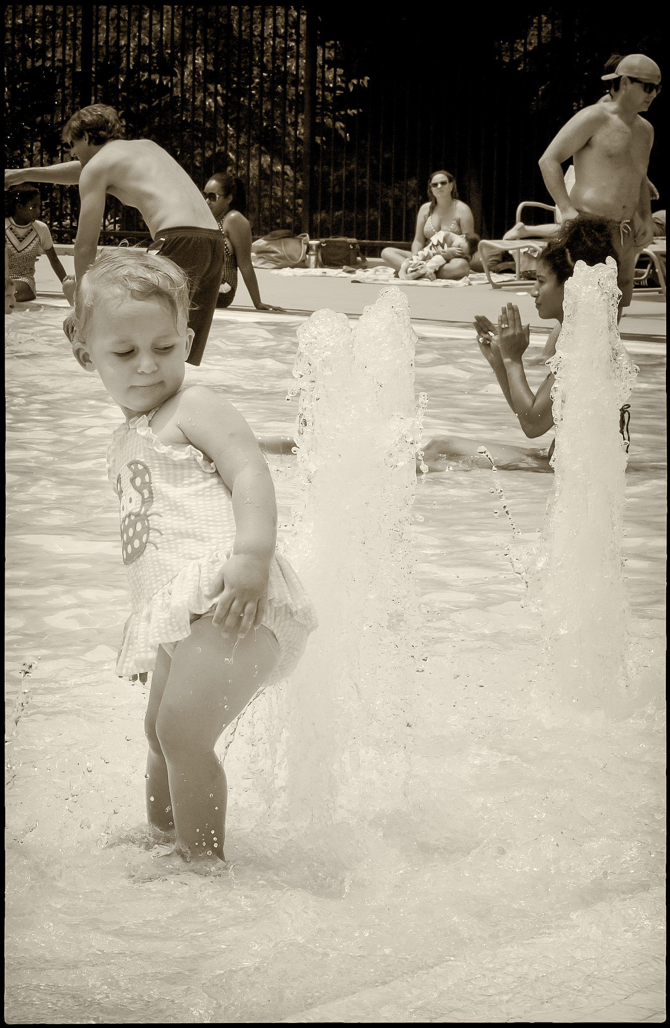 Leica M-Monochrom sample photo. My flirt photography