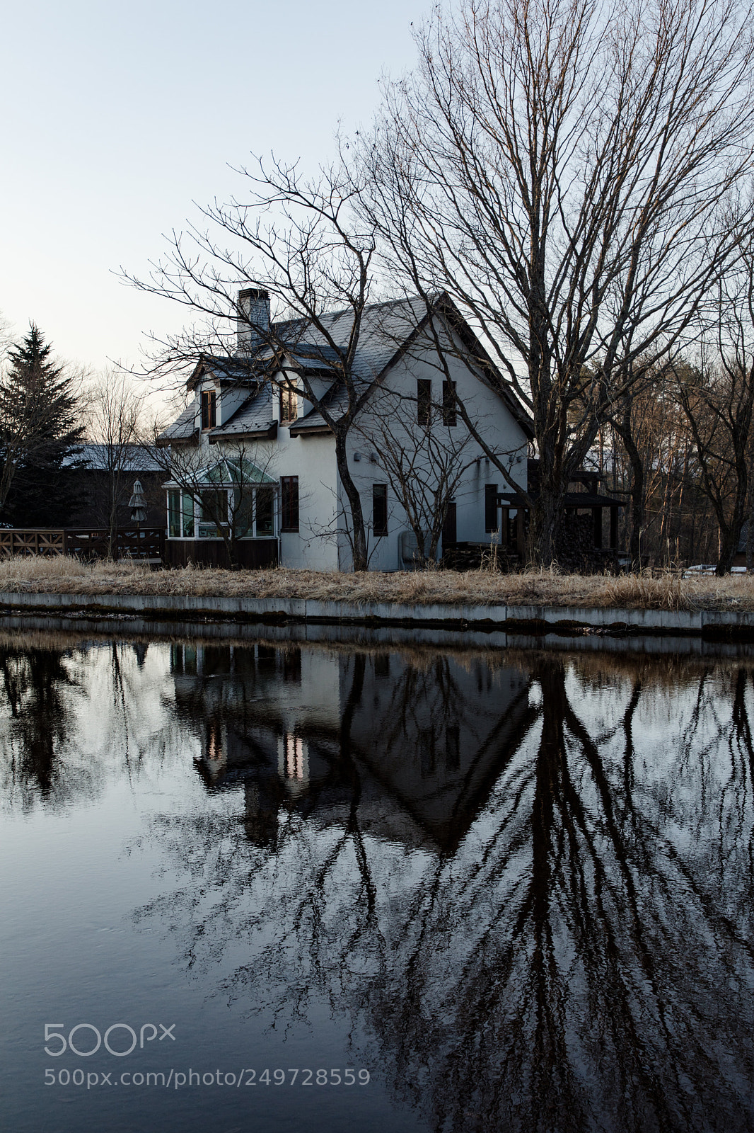 Canon EOS 5D Mark IV sample photo. House of the waterside photography