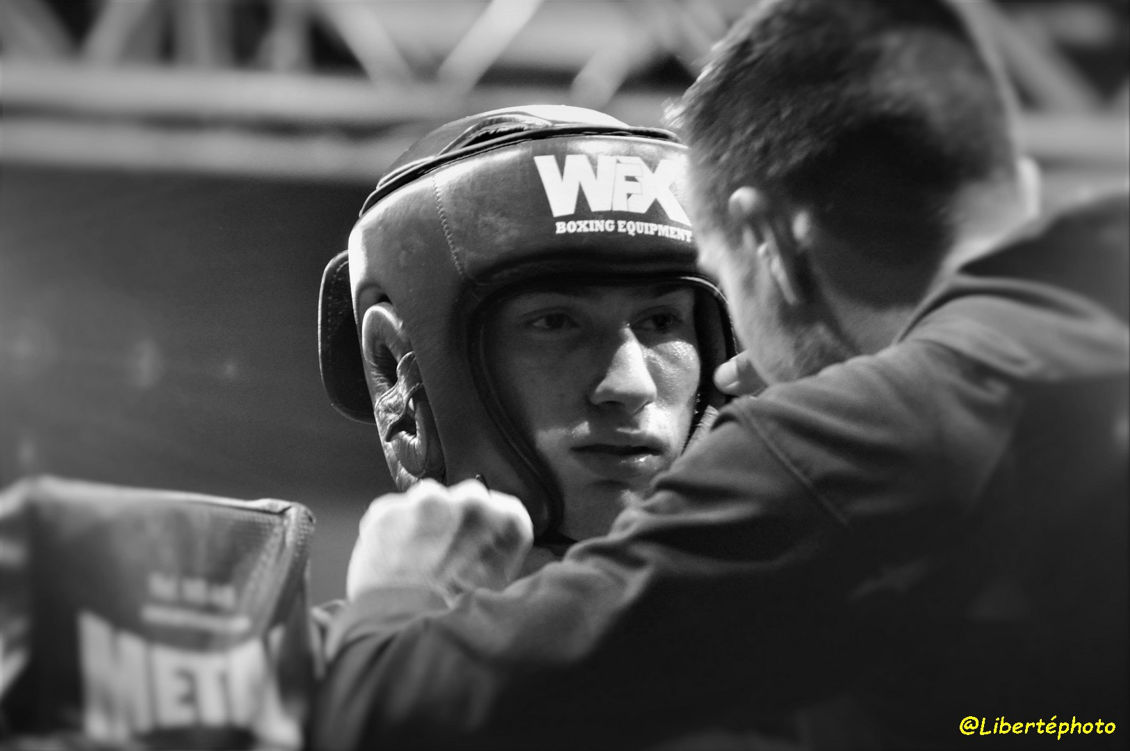 Nikon D90 sample photo. Boxing photography