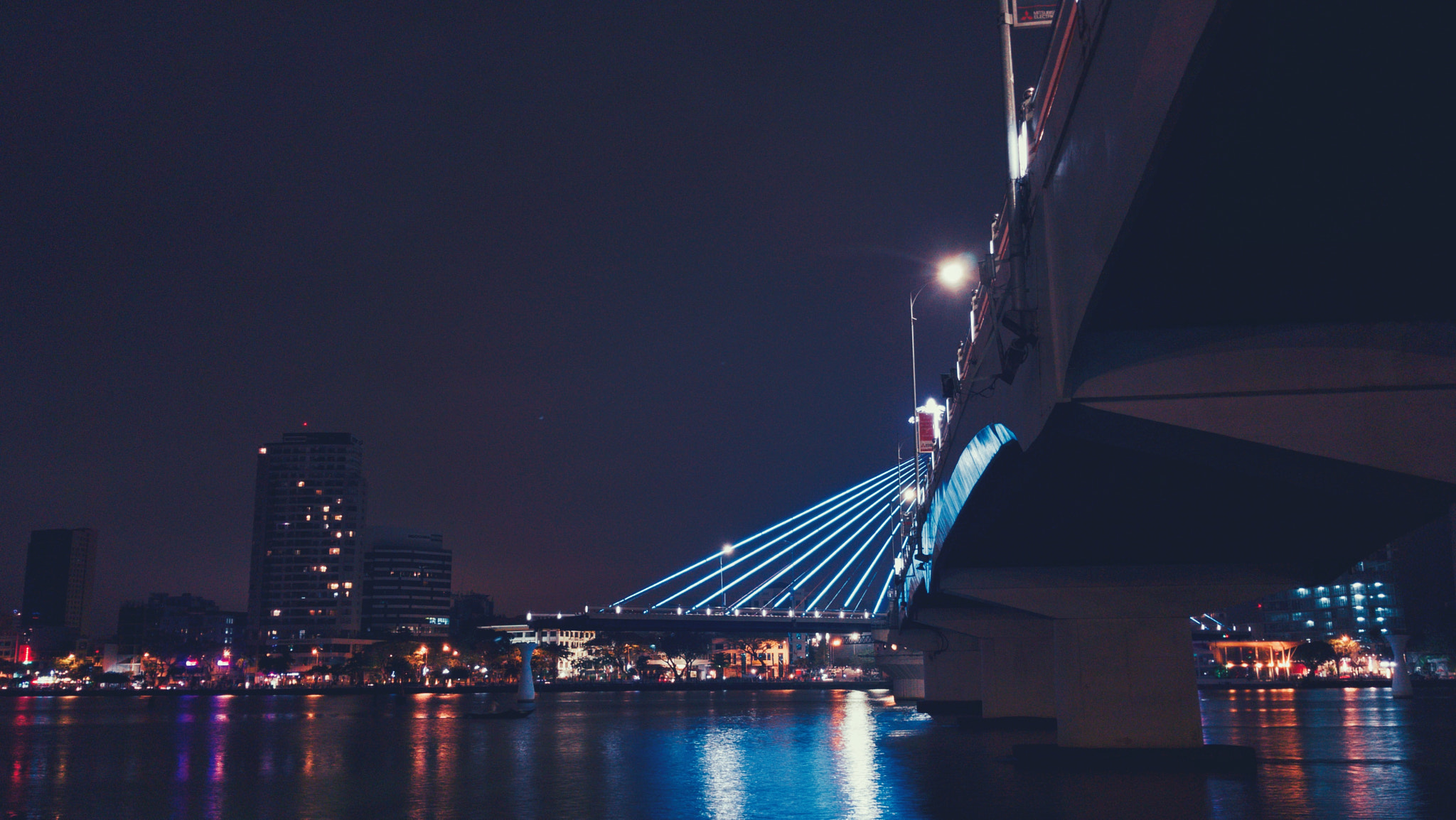 Samsung Galaxy Note Fan Edition sample photo. Han bridge at 90° photography
