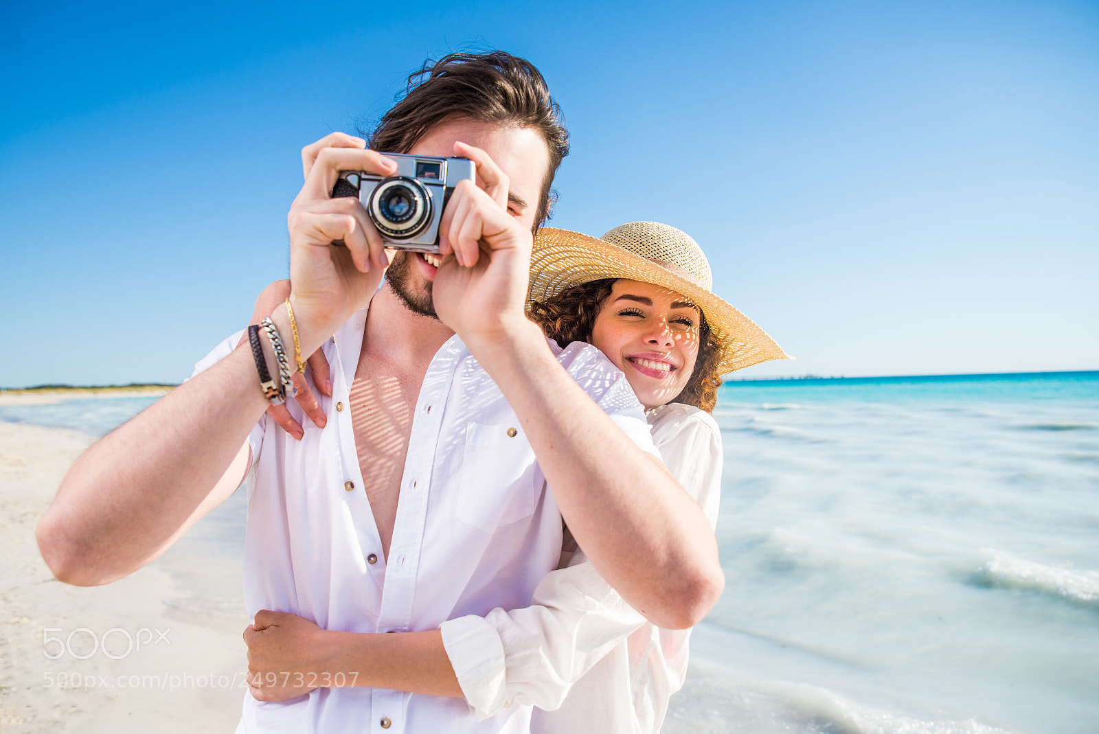 Nikon D610 sample photo. Couple on a tropical photography