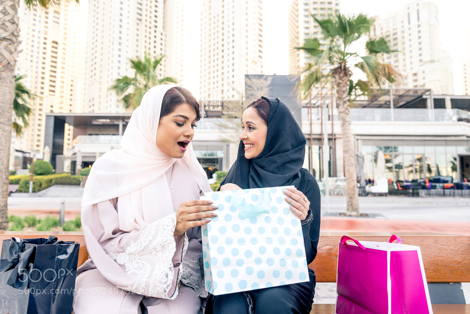 Nikon D610 sample photo. Two arabian girlfriends bonding photography