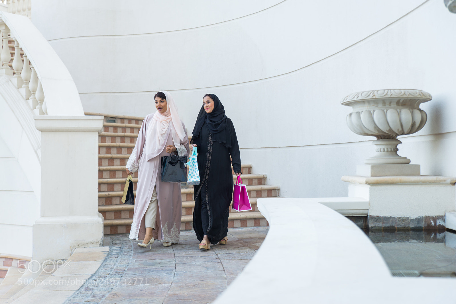 Nikon D610 sample photo. Two arabian girlfriends bonding photography