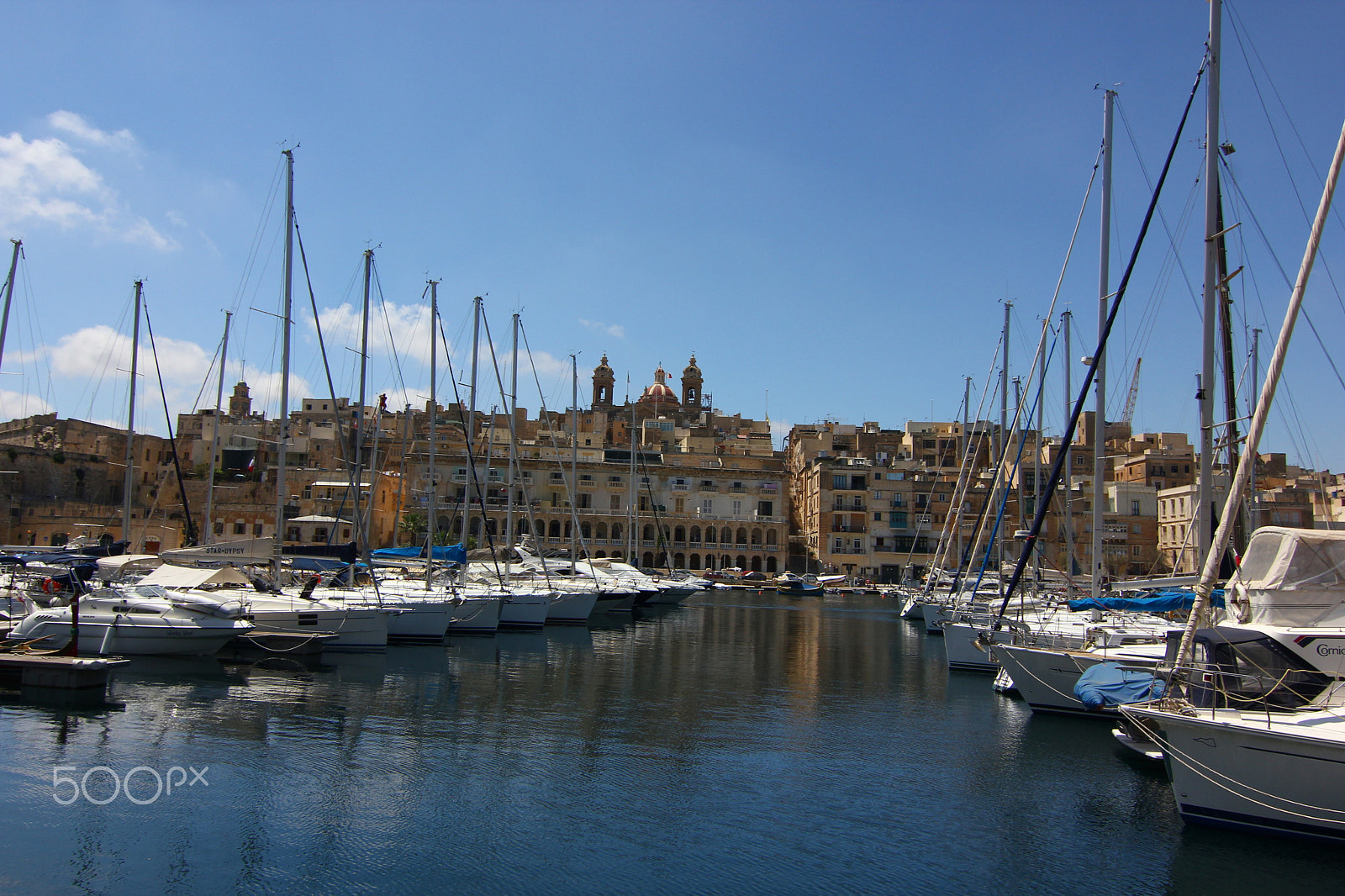 Canon EOS 550D (EOS Rebel T2i / EOS Kiss X4) sample photo. Malta and the marina photography