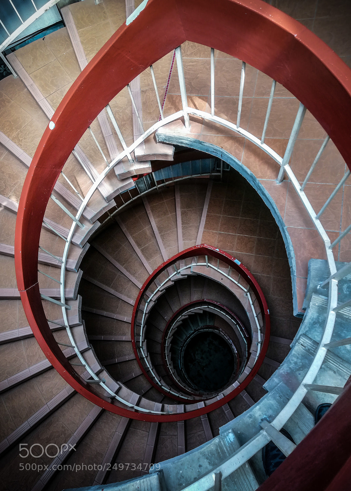 HUAWEI nova 2i sample photo. Go round and round photography