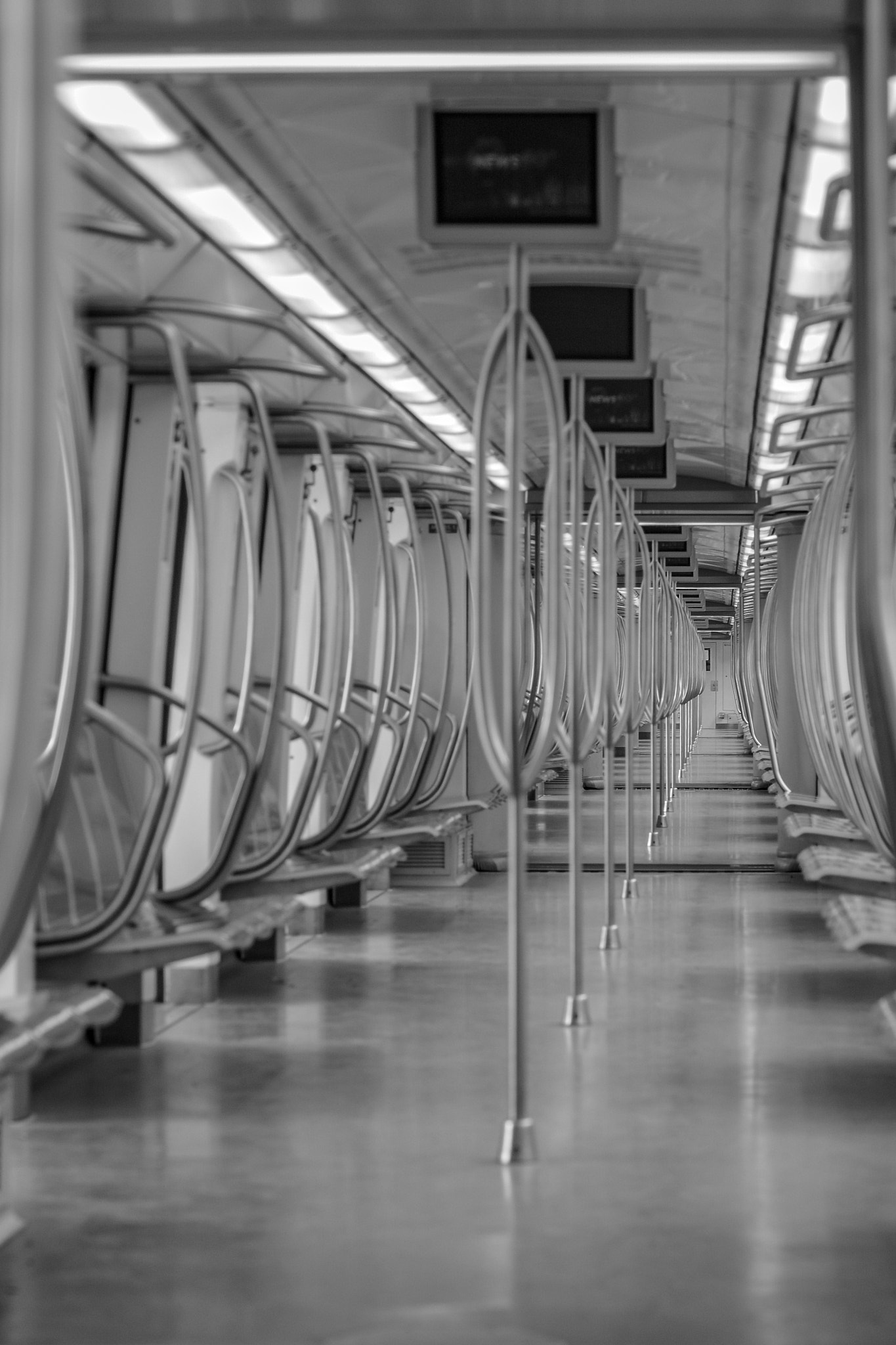 Sigma sd Quattro sample photo. Metro photography
