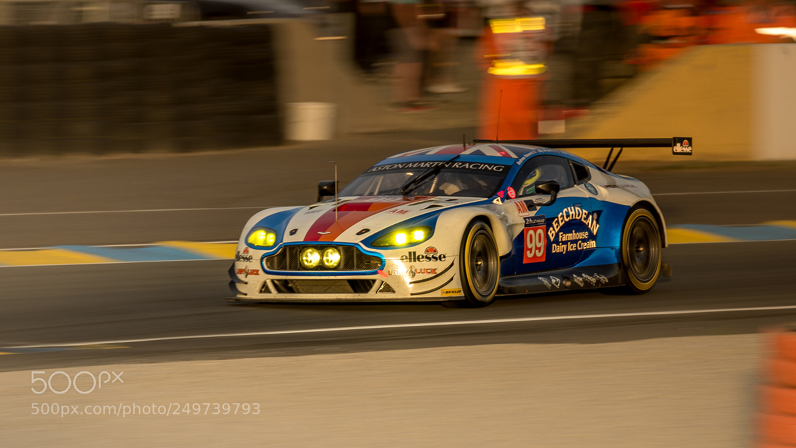 Pentax K-5 sample photo. Aston martin vantage 99 photography