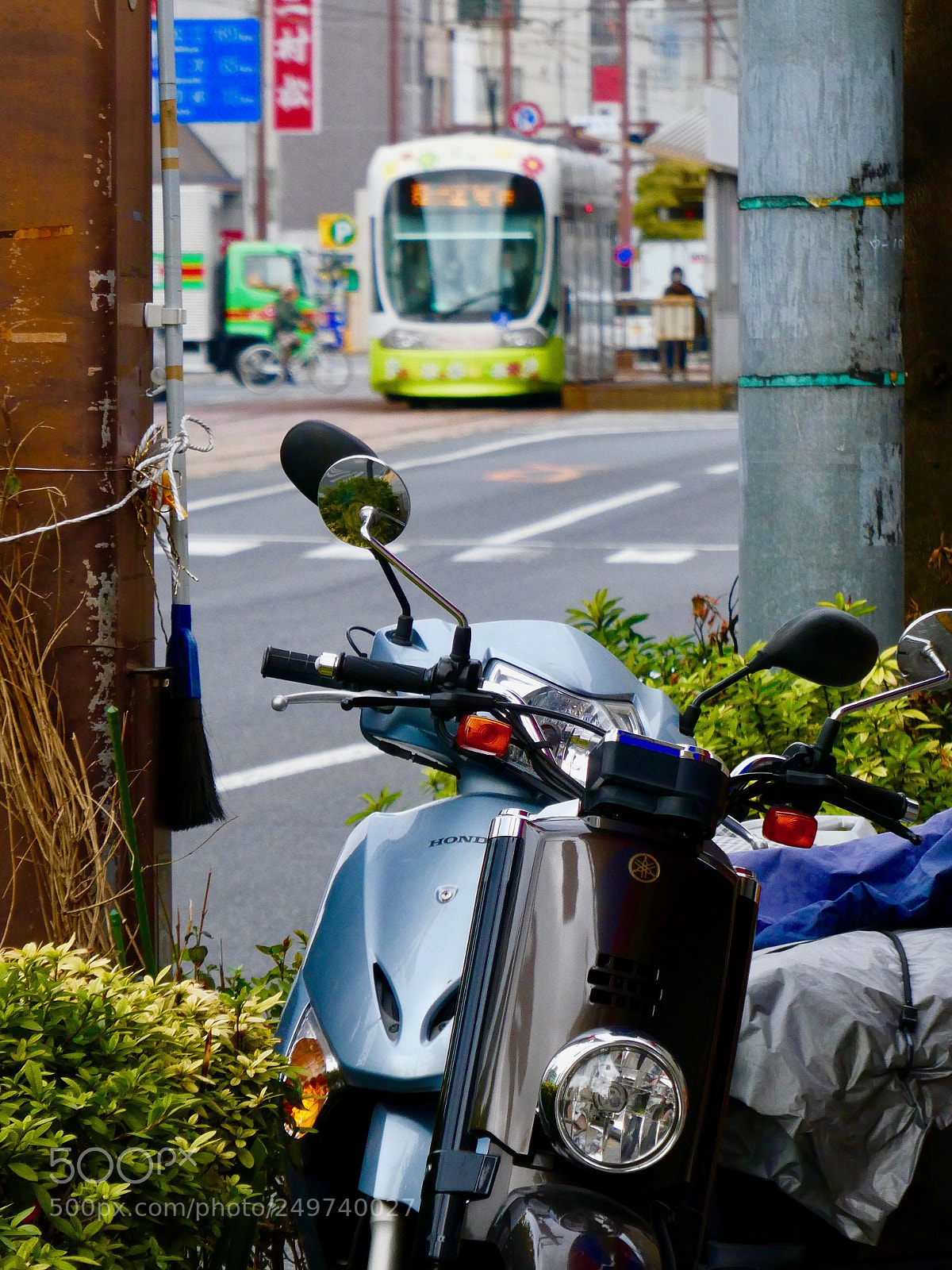Panasonic Lumix DC-ZS70 (Lumix DC-TZ90) sample photo. 路面電車 tram photography
