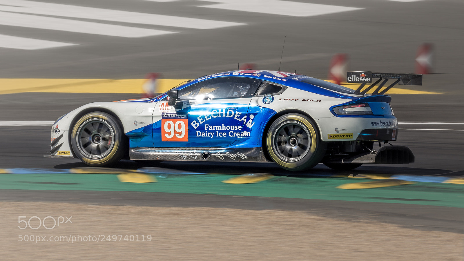Pentax K-5 sample photo. Aston martin vantage 99 photography