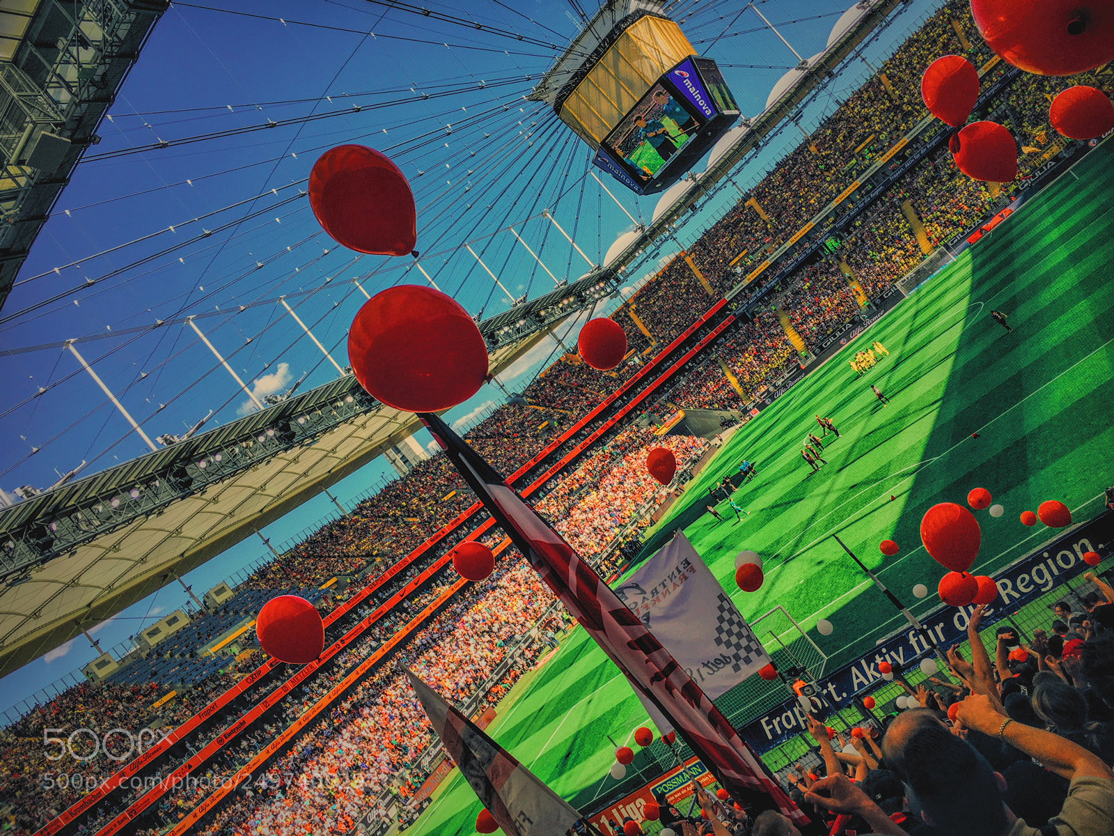 Apple iPhone 6s sample photo. Stadium vibes photography