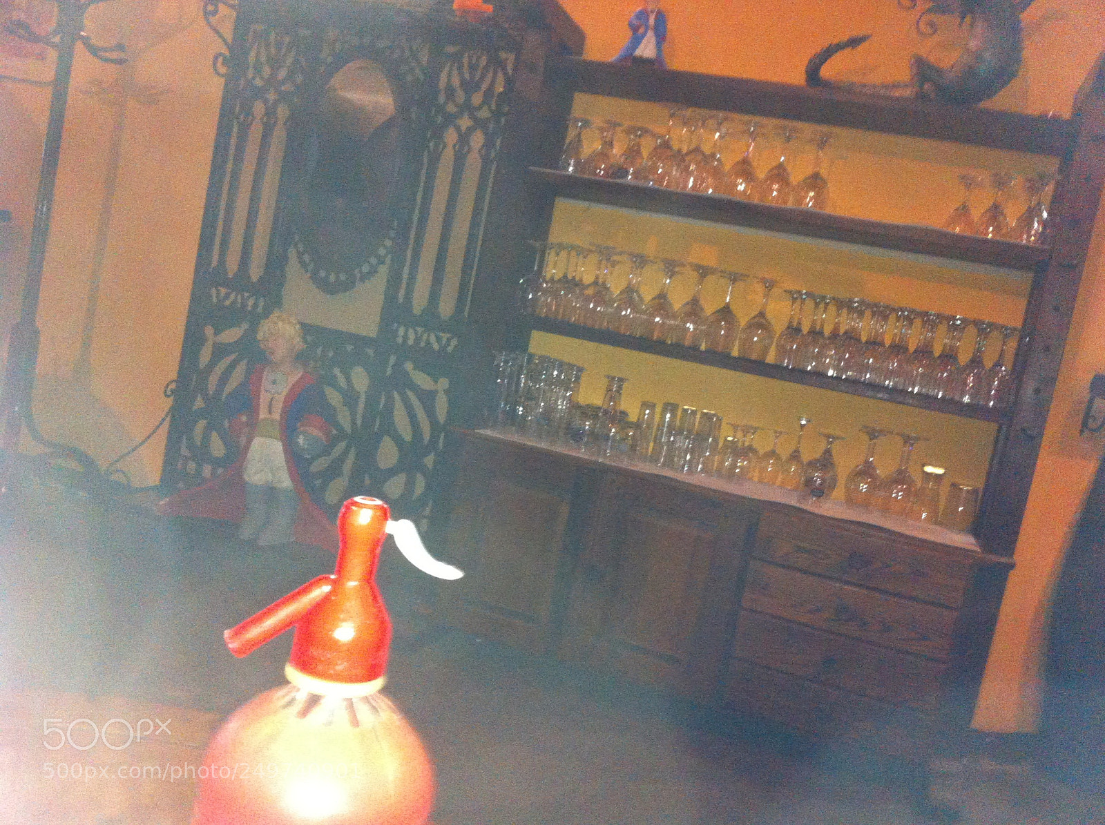 Apple iPhone 4 sample photo. La hora del vermut photography