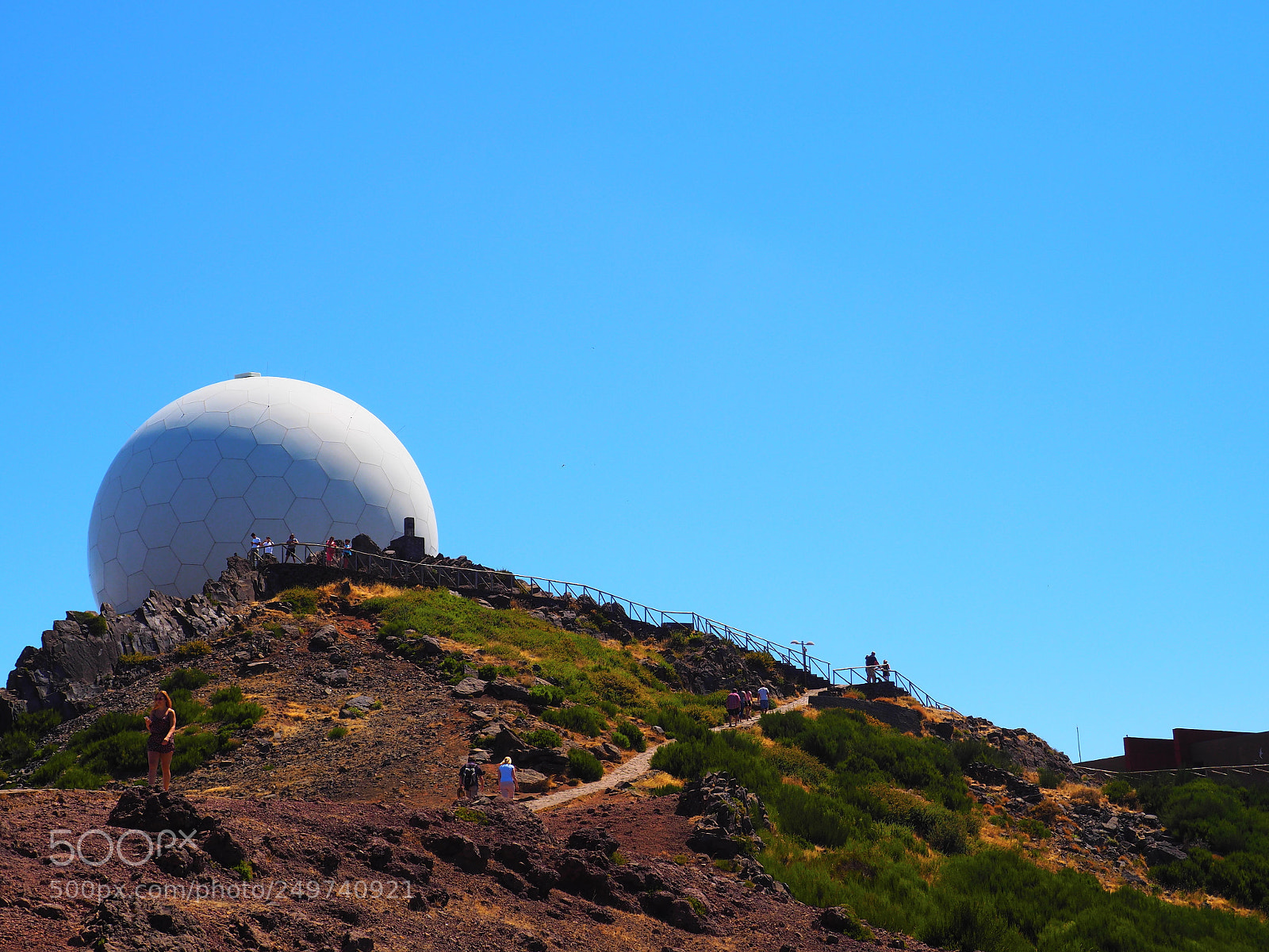 Olympus OM-D E-M10 II sample photo. Radar areeiro photography