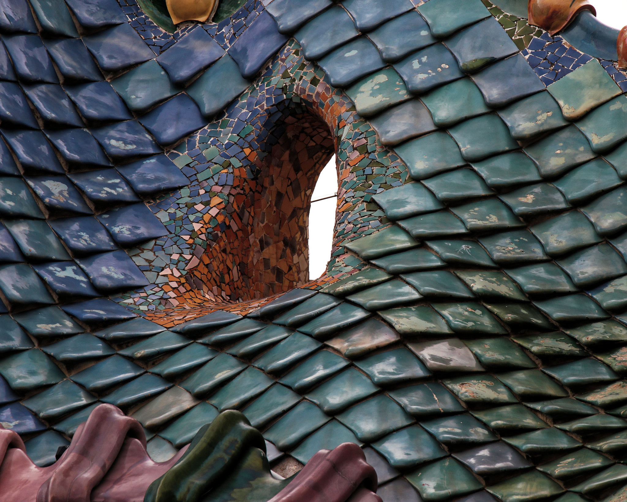 Tamron SP 150-600mm F5-6.3 Di VC USD sample photo. Tiles photography
