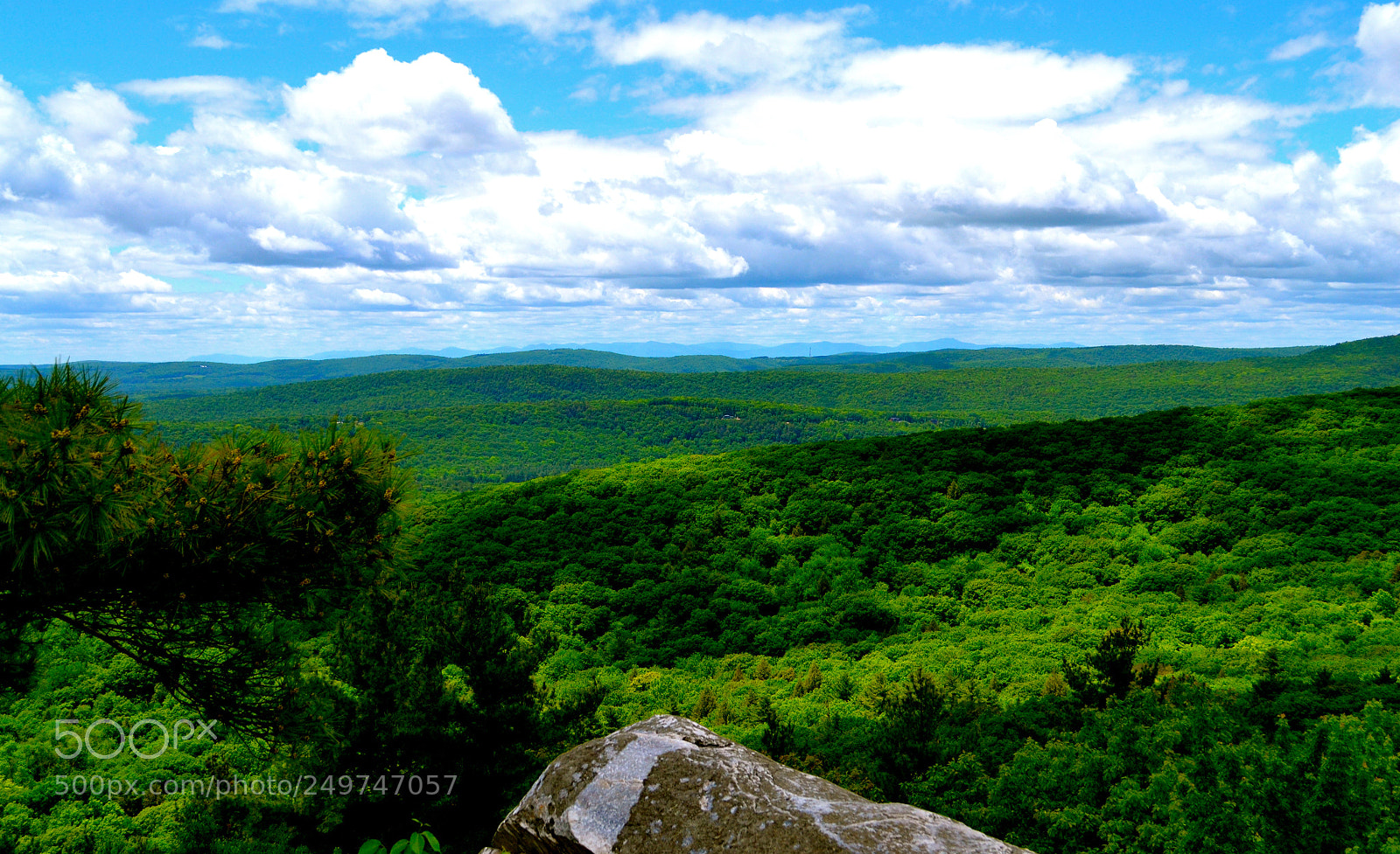 Nikon D3100 sample photo. Berkshires view from monument photography