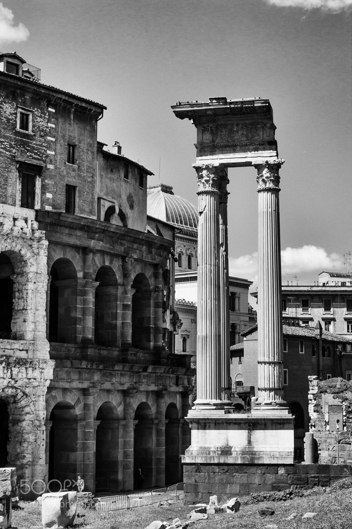 Canon EOS 1200D (EOS Rebel T5 / EOS Kiss X70 / EOS Hi) sample photo. Colonne e archi romani photography