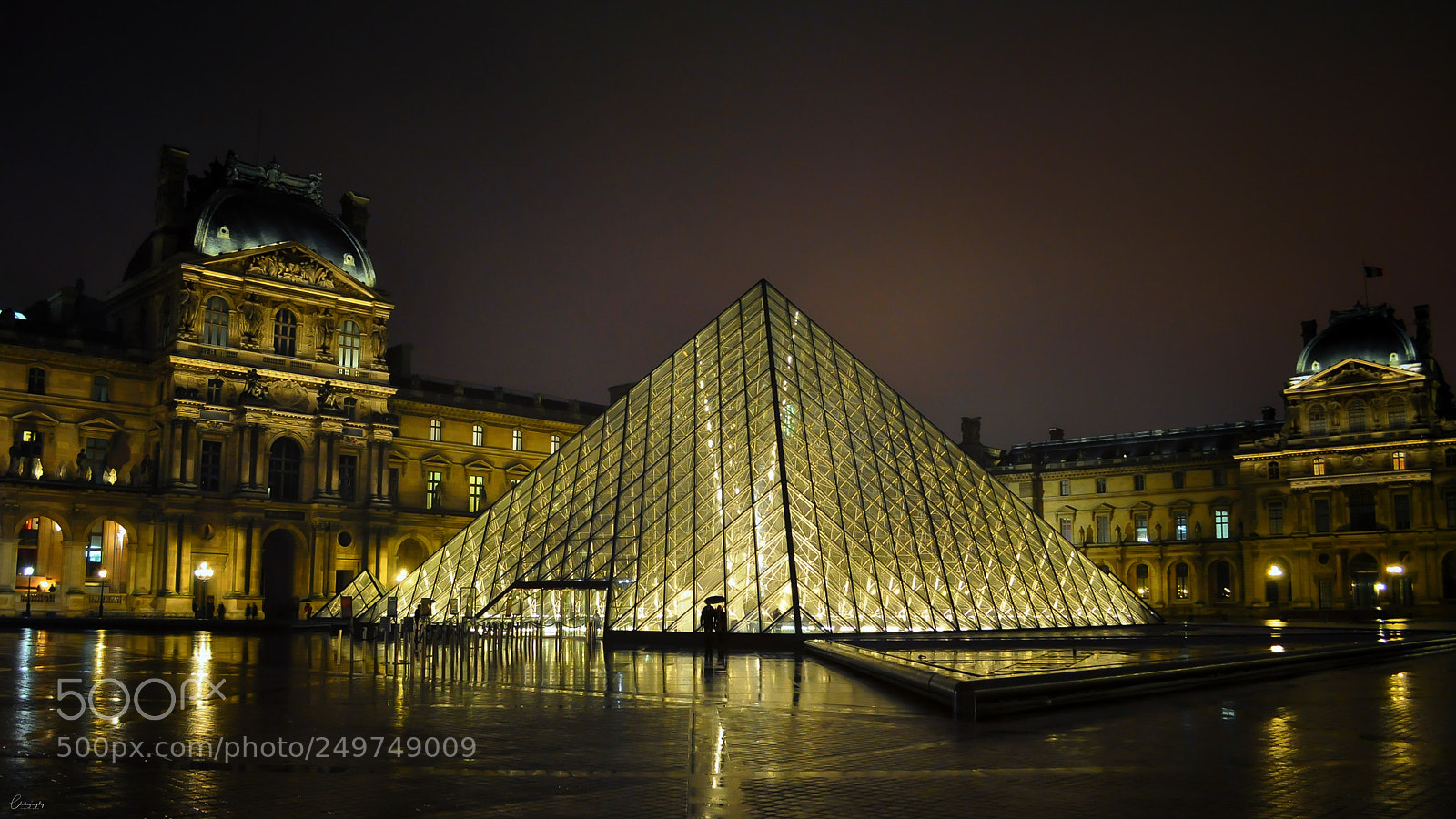 Nikon D5000 sample photo. Louvre photography
