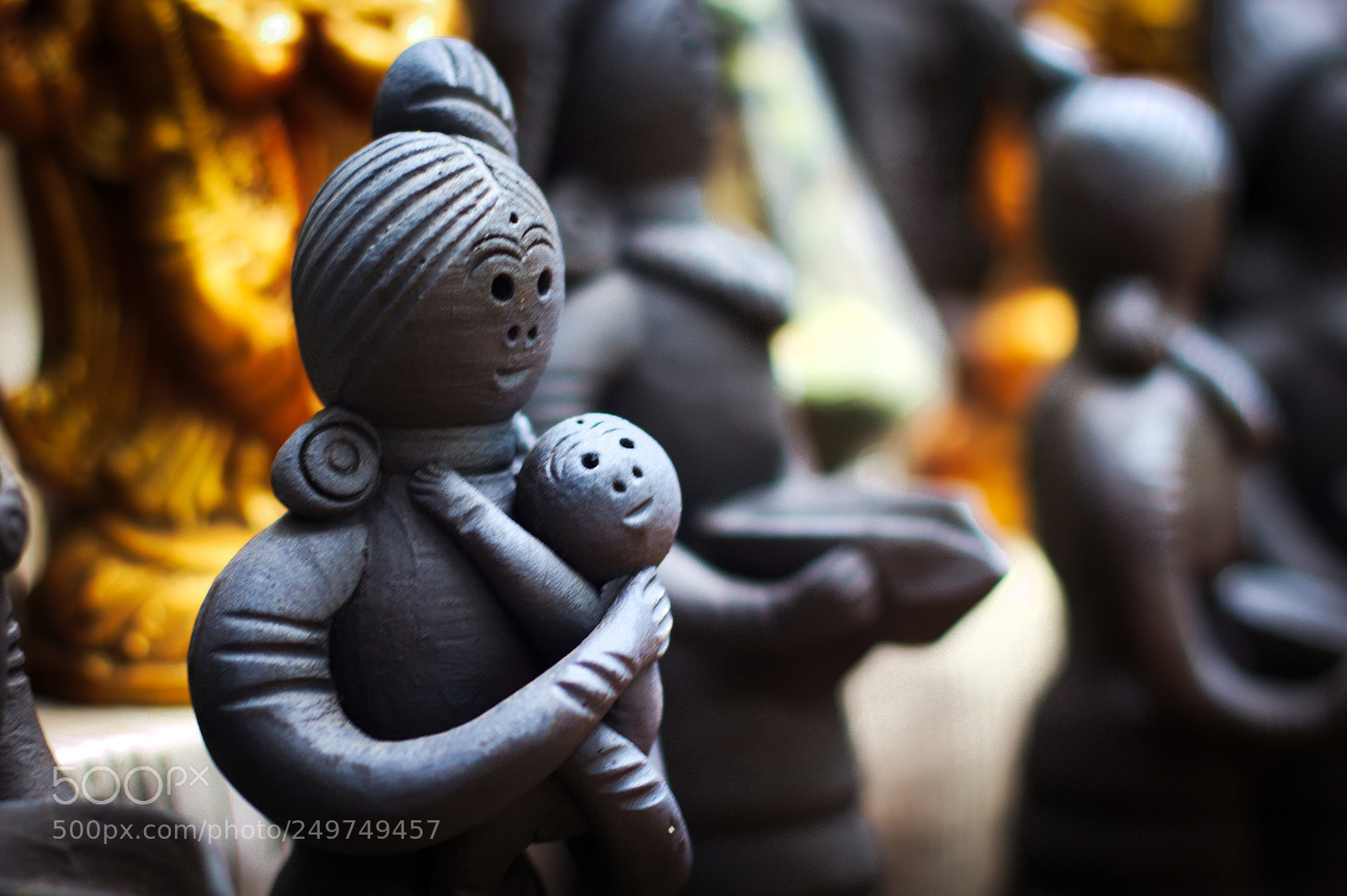 Canon EOS 1200D (EOS Rebel T5 / EOS Kiss X70 / EOS Hi) + Canon EF 50mm F1.8 STM sample photo. Mother & child photography