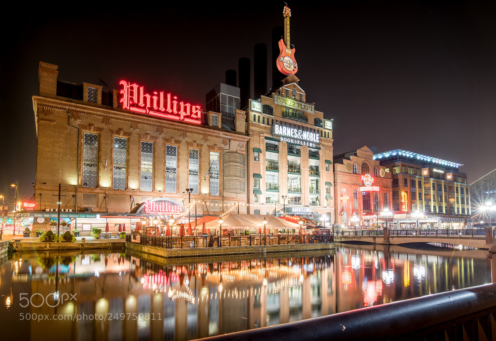 Canon EOS 7D Mark II sample photo. New night life of photography