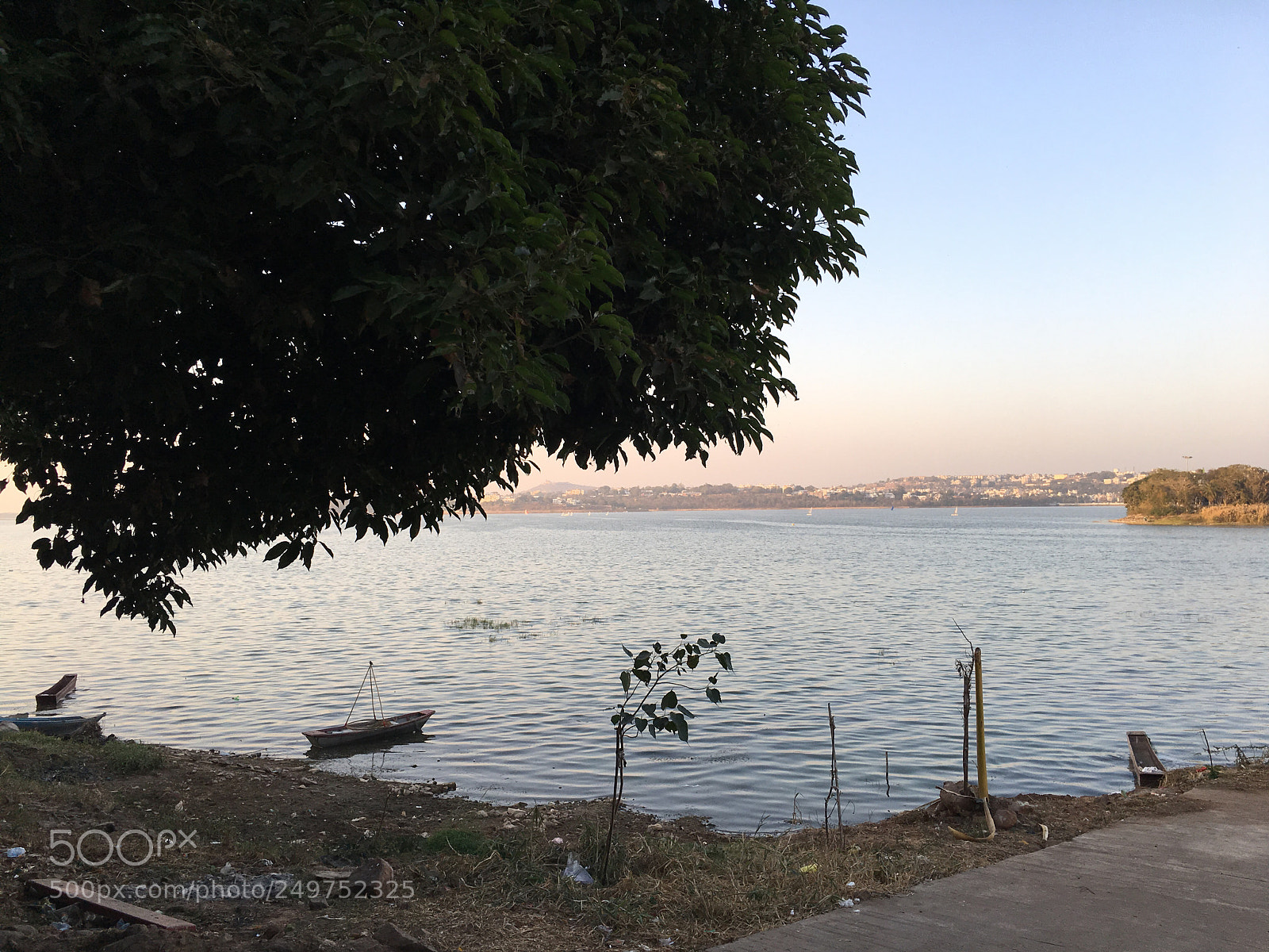 Apple iPhone 6s Plus sample photo. Dusk at serene upper photography
