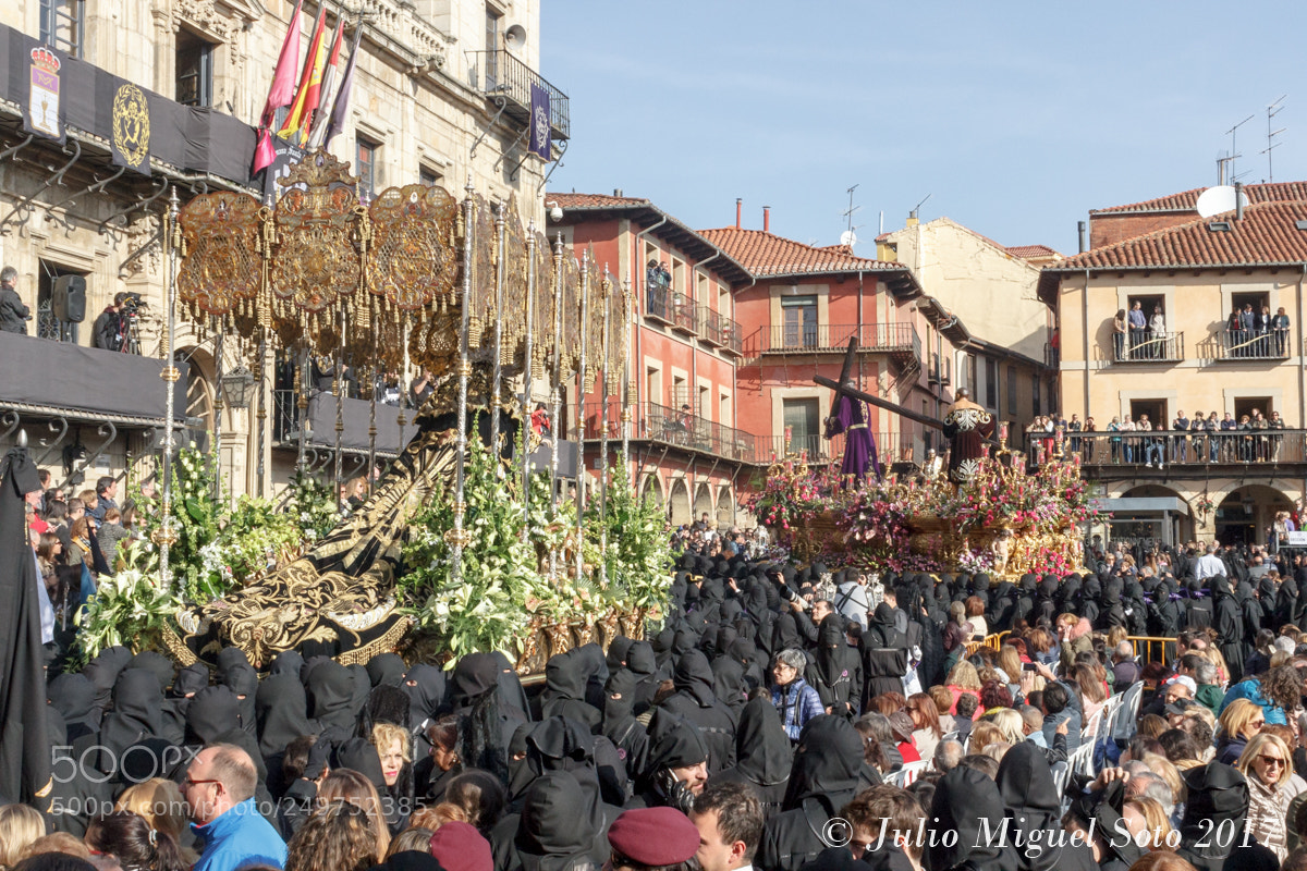 Canon EOS 600D (Rebel EOS T3i / EOS Kiss X5) sample photo. Semana santa en le photography