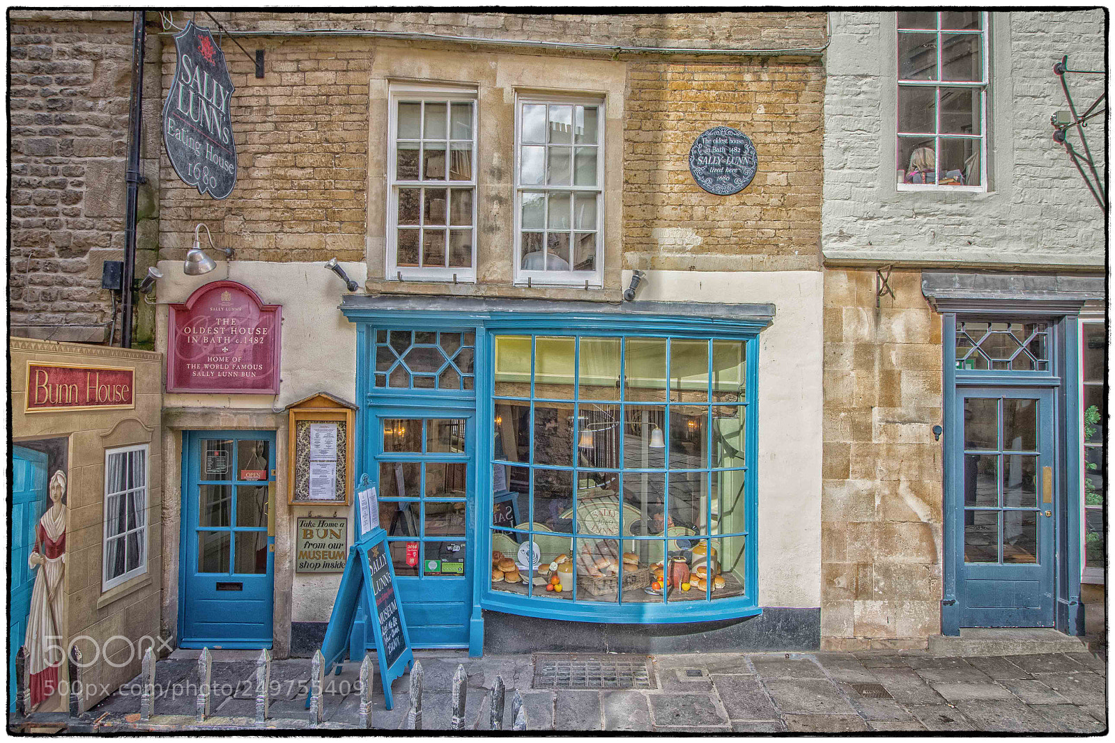 Canon EOS 700D (EOS Rebel T5i / EOS Kiss X7i) sample photo. Sally lunn's tearoom. photography