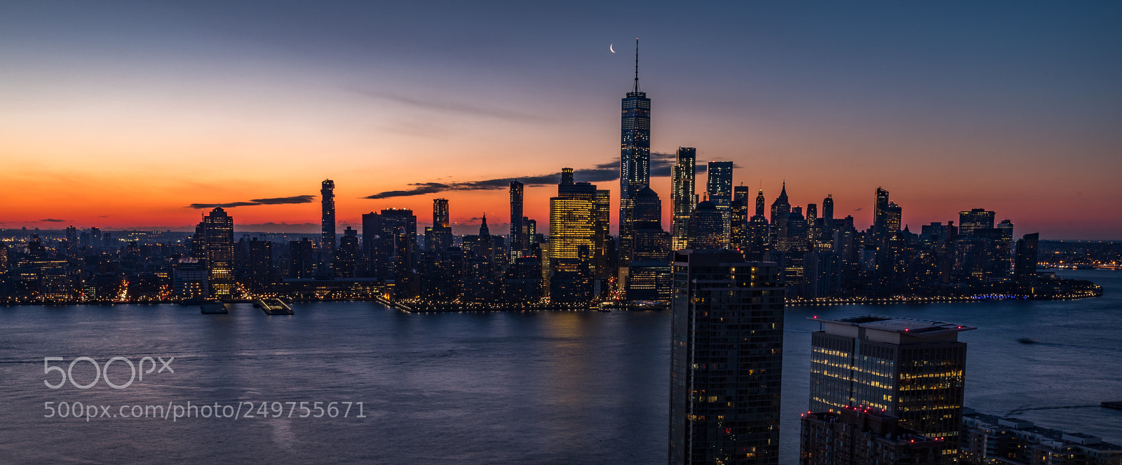 Canon EOS 5D Mark IV sample photo. Manhatten early morning photography
