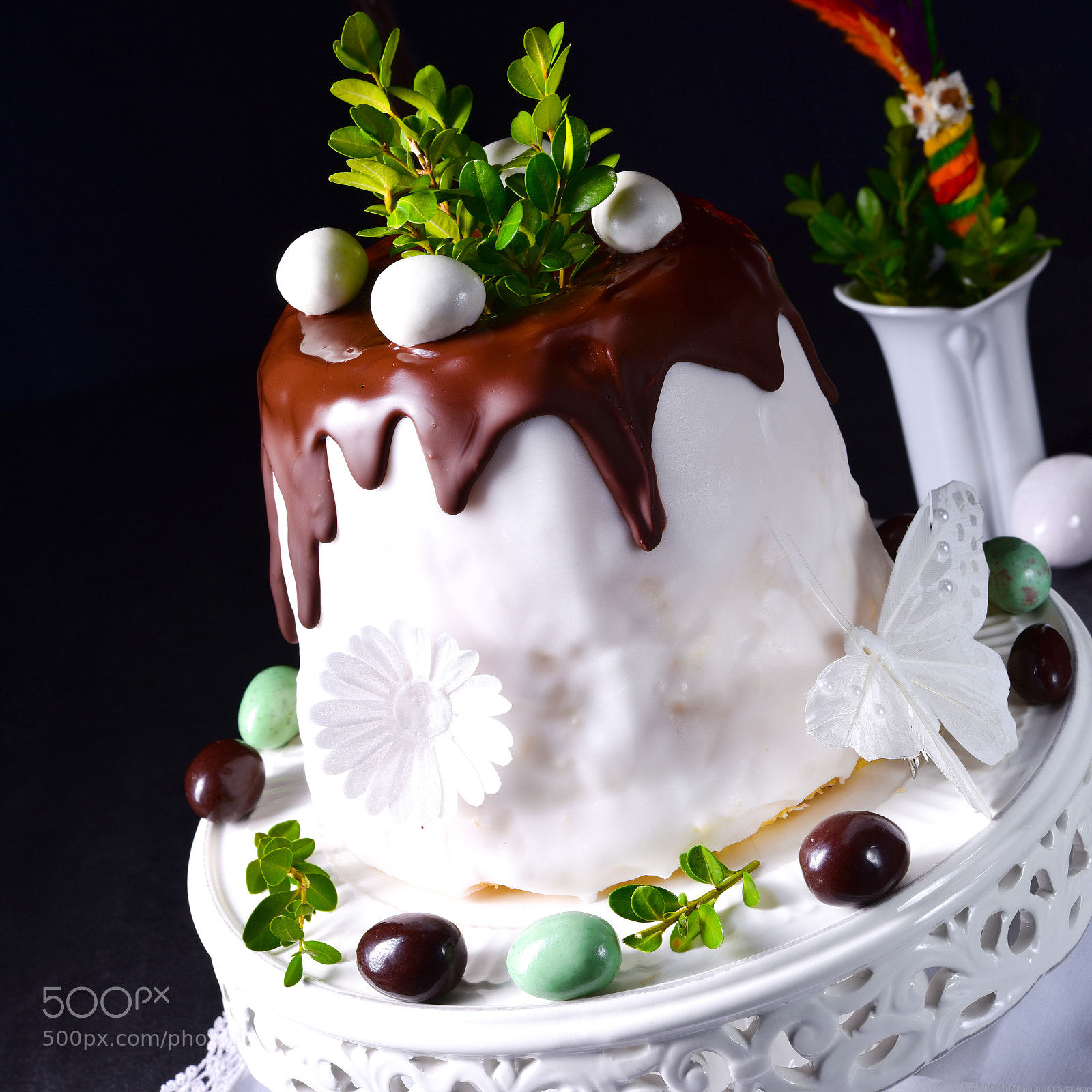 Nikon D810 sample photo. Cooked easter cake photography