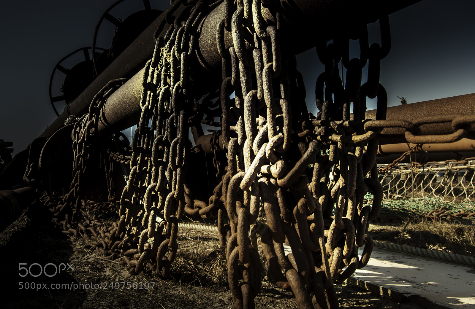 Nikon D5000 sample photo. Ships chain photography