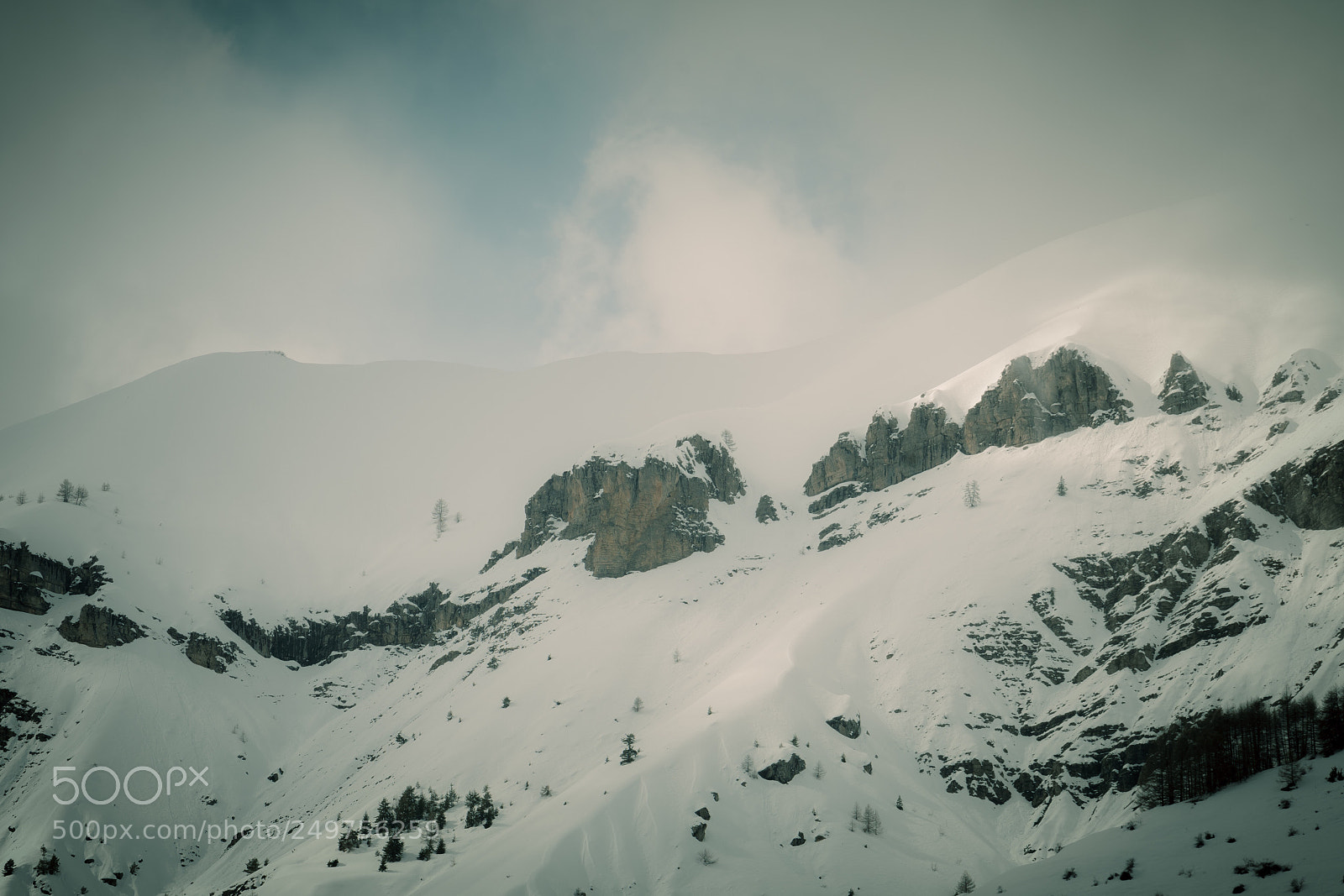 Nikon D500 sample photo. Snow roof photography