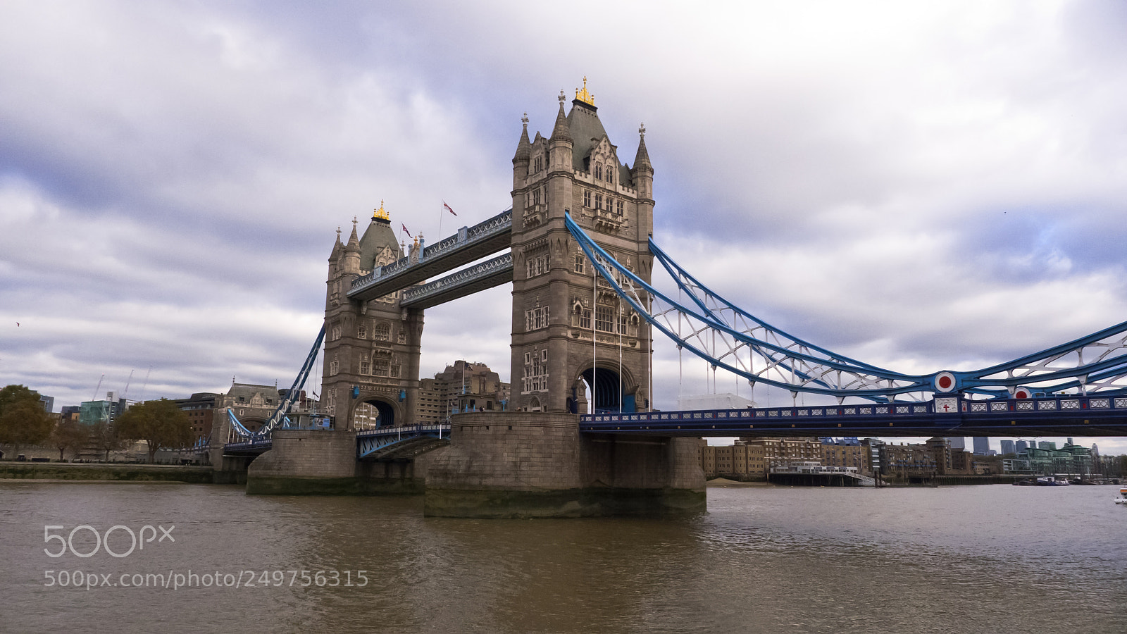 Panasonic Lumix DMC-LX5 sample photo. Pictures from london photography