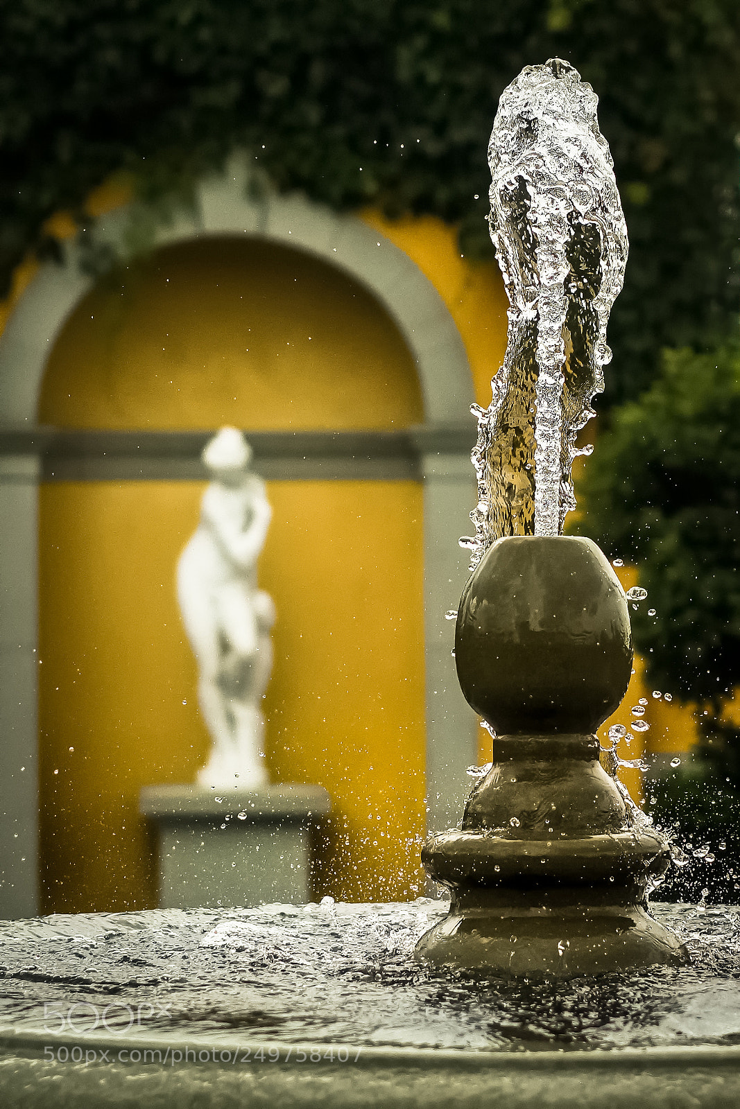 Fujifilm X-T2 sample photo. Phallus statue photography